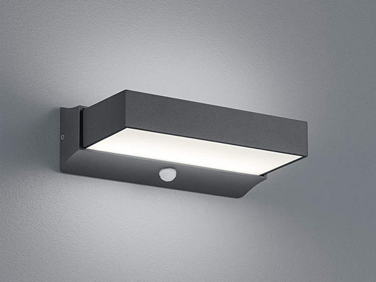 TRIO Leuchten LED Außen-Wandleuchte, Bewegungsmelder, LED fest integriert, Warmweiß, Wand Außenleuchte aus Aluminium zur Fassadenbeleuchtung, Breite 23cm