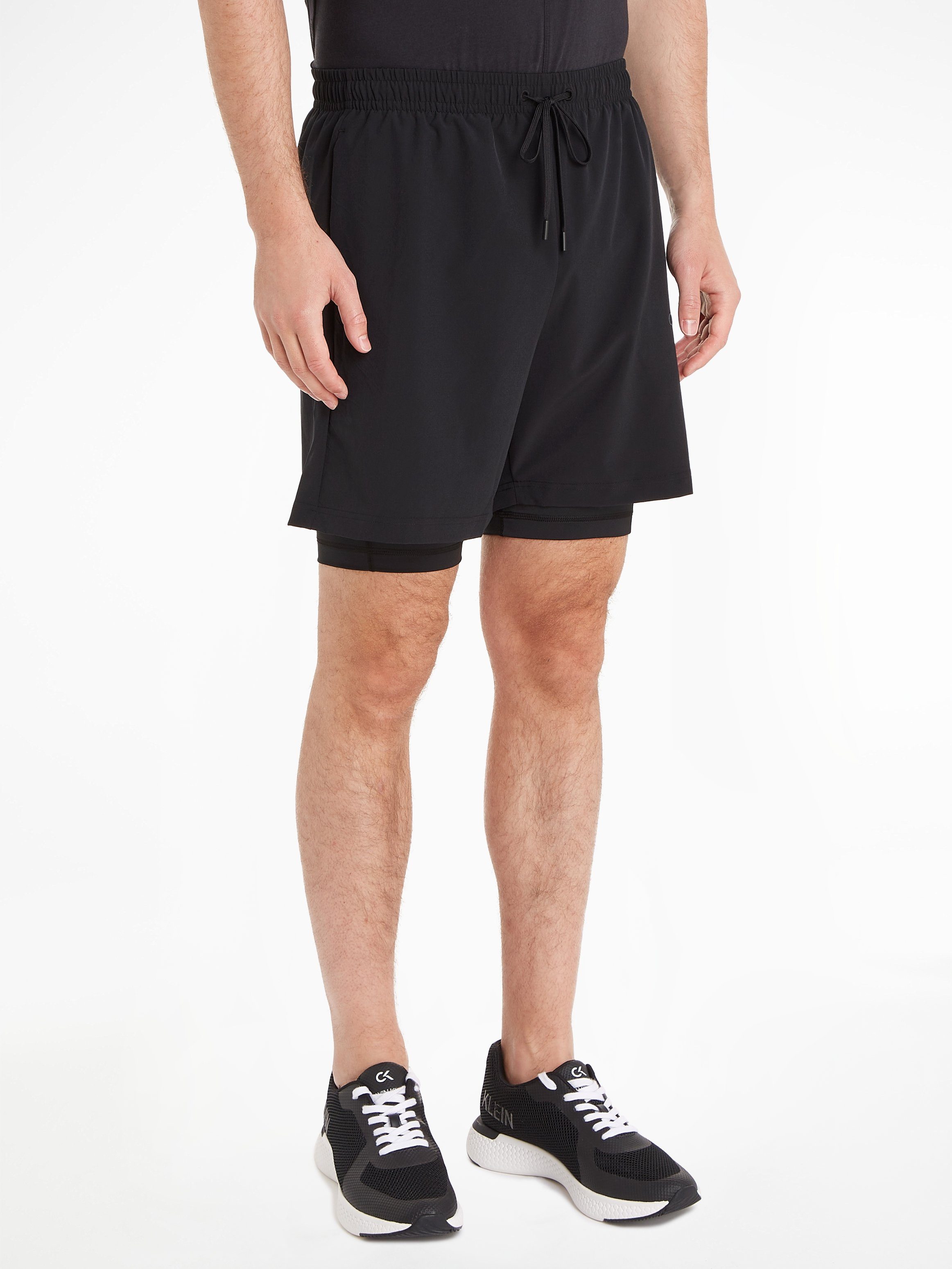 Calvin Klein Sport 2-in-1-Shorts im 2-in-1-Design