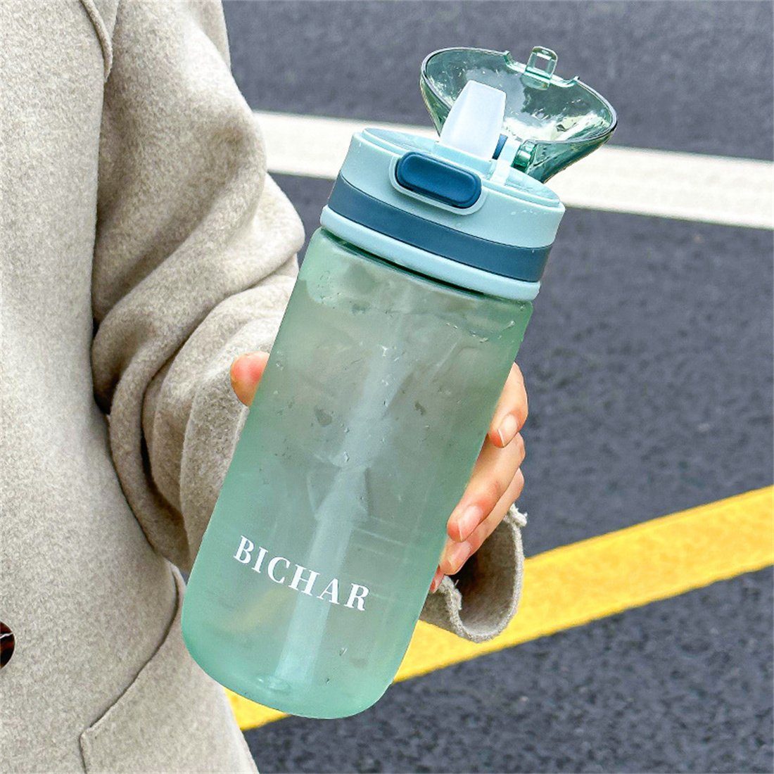 Trinkflasche mit Tragbarer Sportwasserflasche Becher, Strohhalmbecher 650ml DÖRÖY Skala, grün