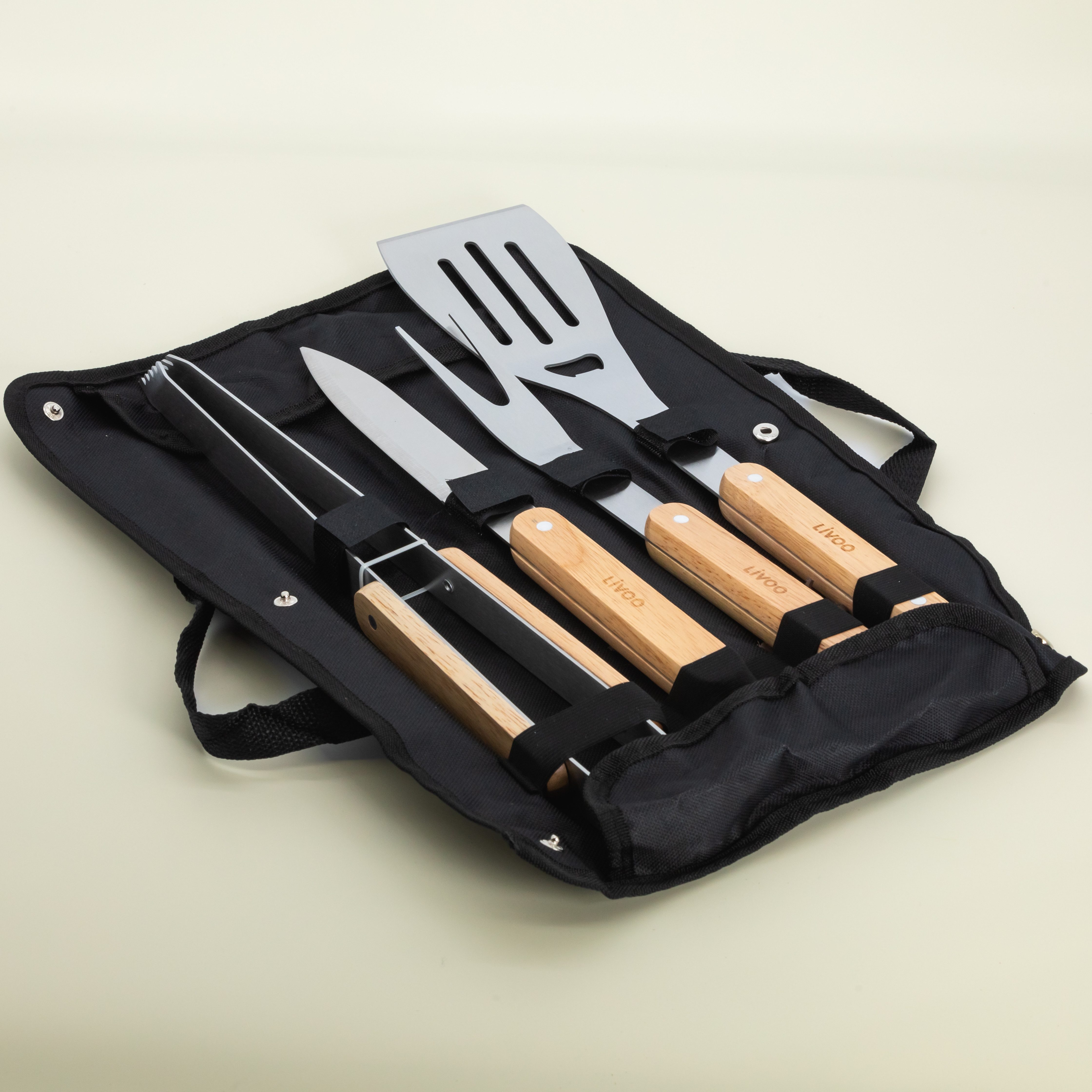 Geschenkbox Grillbesteck-Set Grillbesteck mit Tasche, (4 tlg., Edelstahl-Grillbesteck mit Gabel, Zange, Spatel und Messer), 4-teiliges Grillset