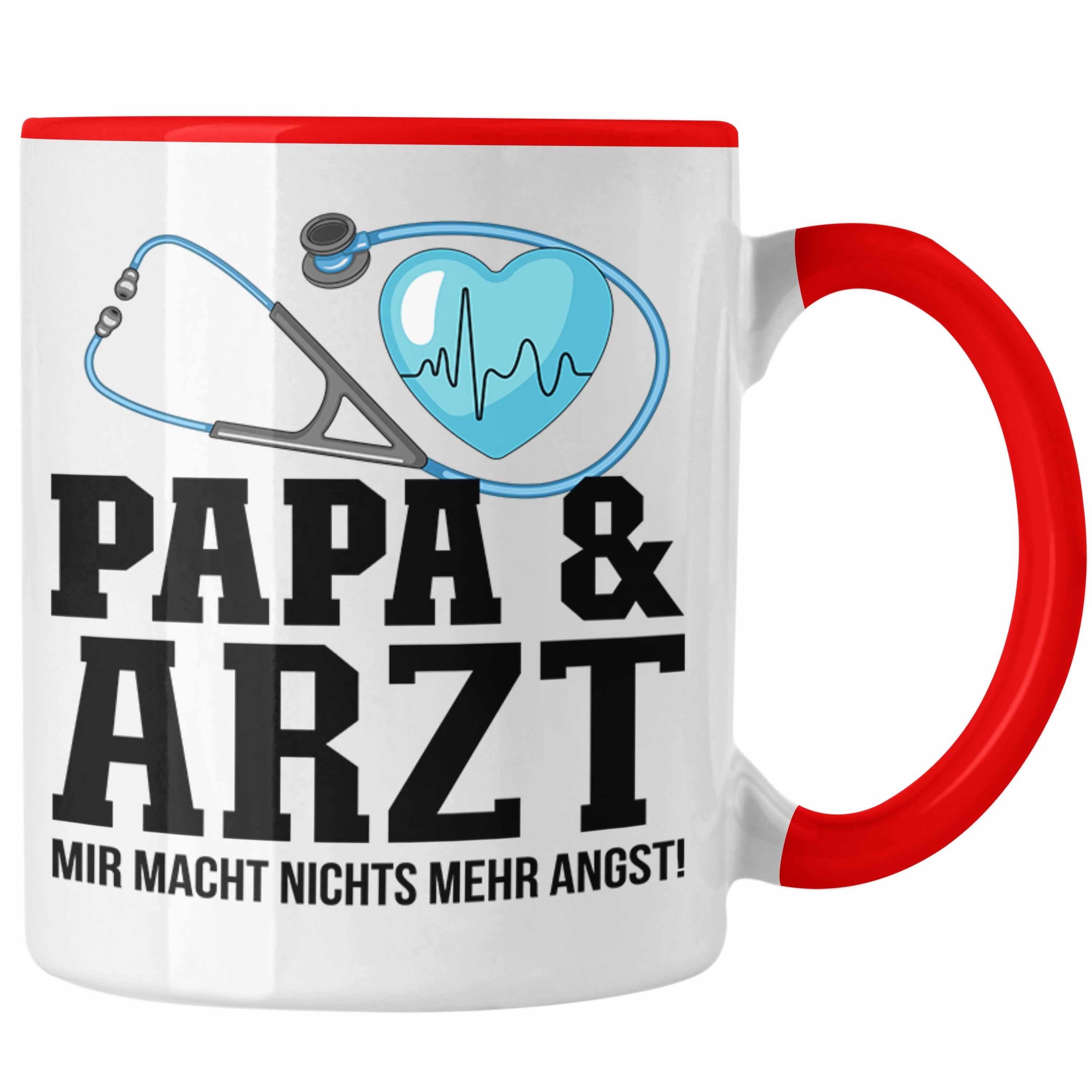Trendation Tasse Trendation - Papa und Arzt Tasse Geschenkidee Vater für Ärzte Geburtst Rot