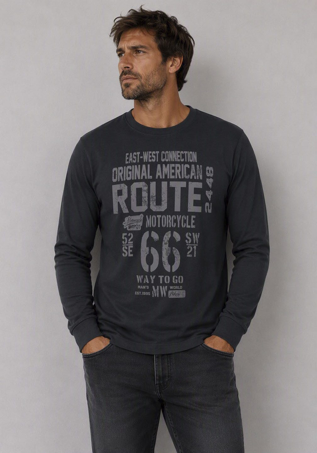 Man's World Rundhalsshirt Neue Kollektion! mit Bündchen. Reduzierter Preis € 14,99. Unverbindliche Preisempfehlung € 17,99, (€ 14,99 pro 1 Stk)
