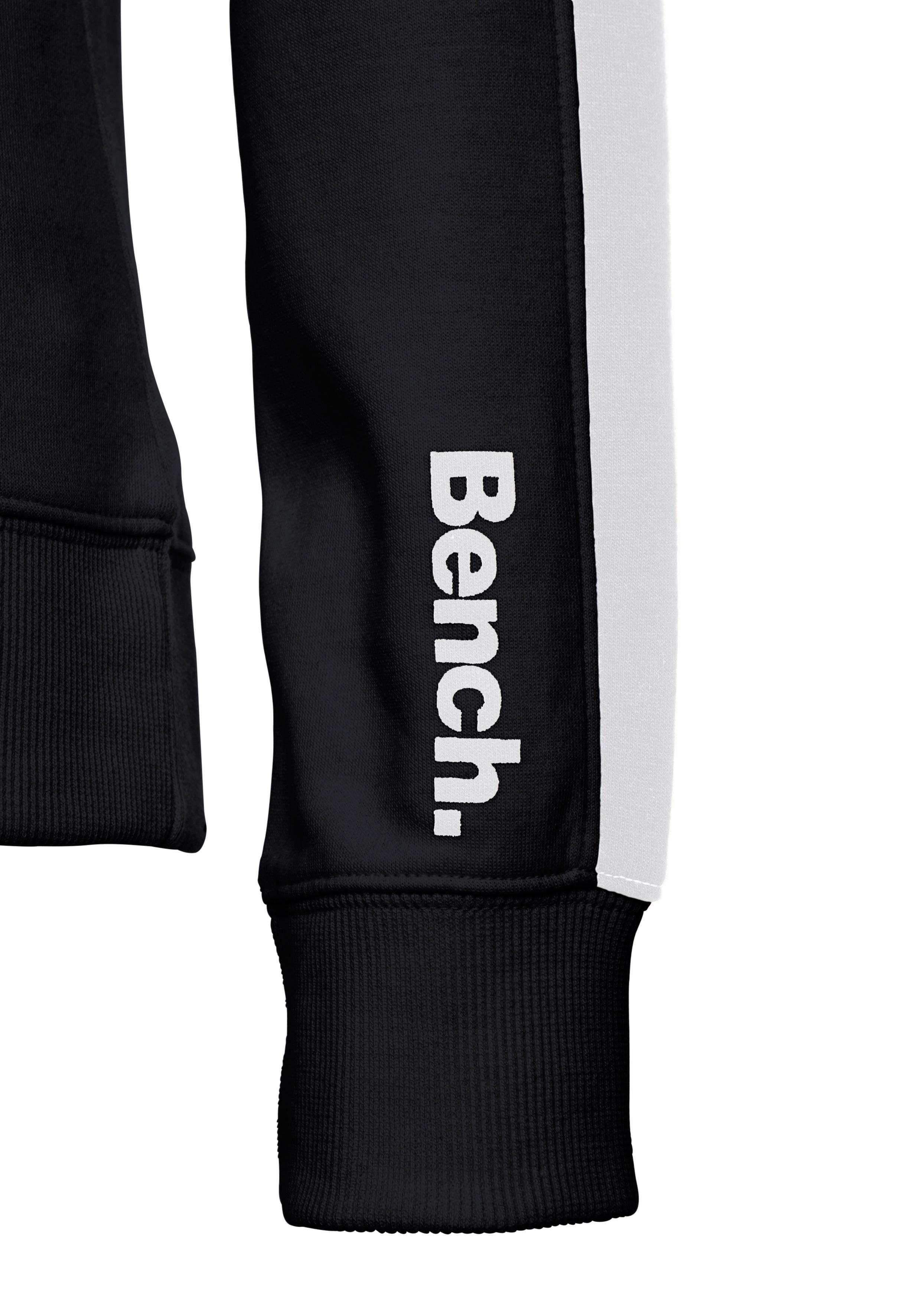 Bench. Loungewear Sweatjacke mit Seitenstreifen und Stehkragen, Home- und Loungewear Serie