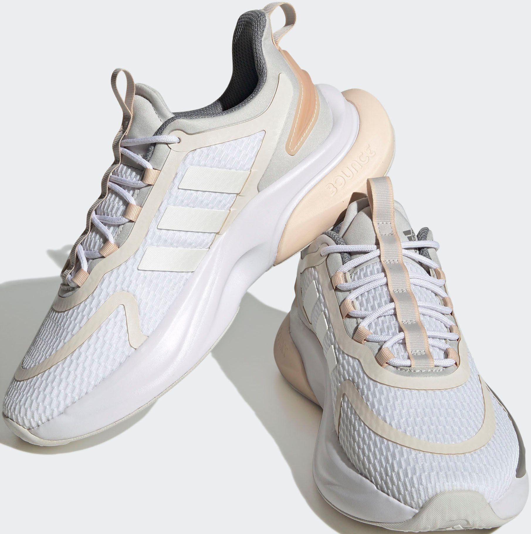 Sneaker SUSTAINABLE BOUNCE / Three Metallic Sportswear / ALPHABOUNCE+ Grey White adidas Zero Cloud