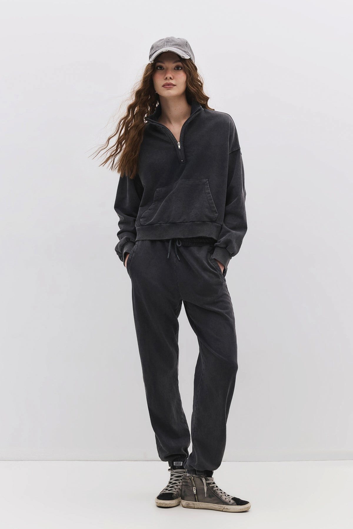 No Matter What Sweatponcho Jogginghose aus verblichener Baumwolle günstig online kaufen