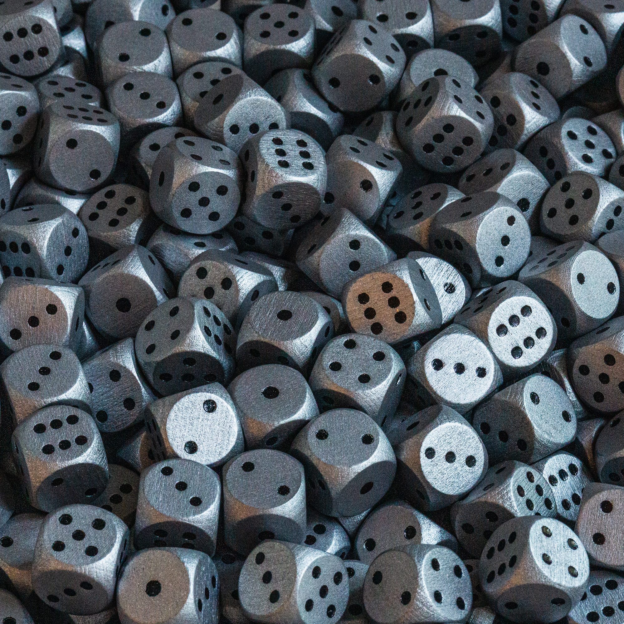 Waldfelsen Spiel – 2-100 Spielwürfel (16 mm) aus Holz, Augenwürfel, Würfel, Würfelset, Spielmaterial, Verschiedene Farben