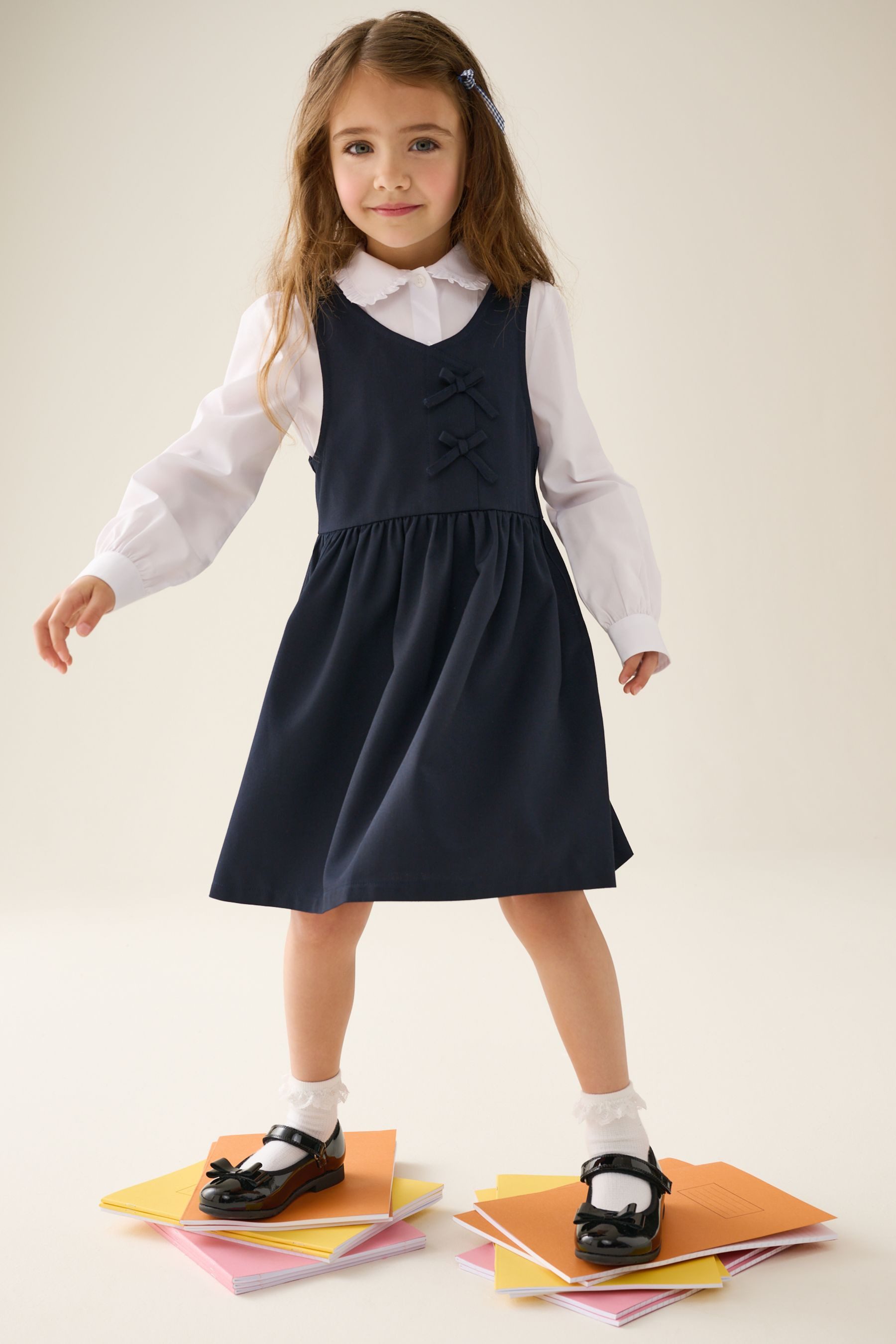 Next Latzkleid Schul-Latzkleid mit asymmetrischer Vorderseite (1-tlg) – Bild 4 von 4