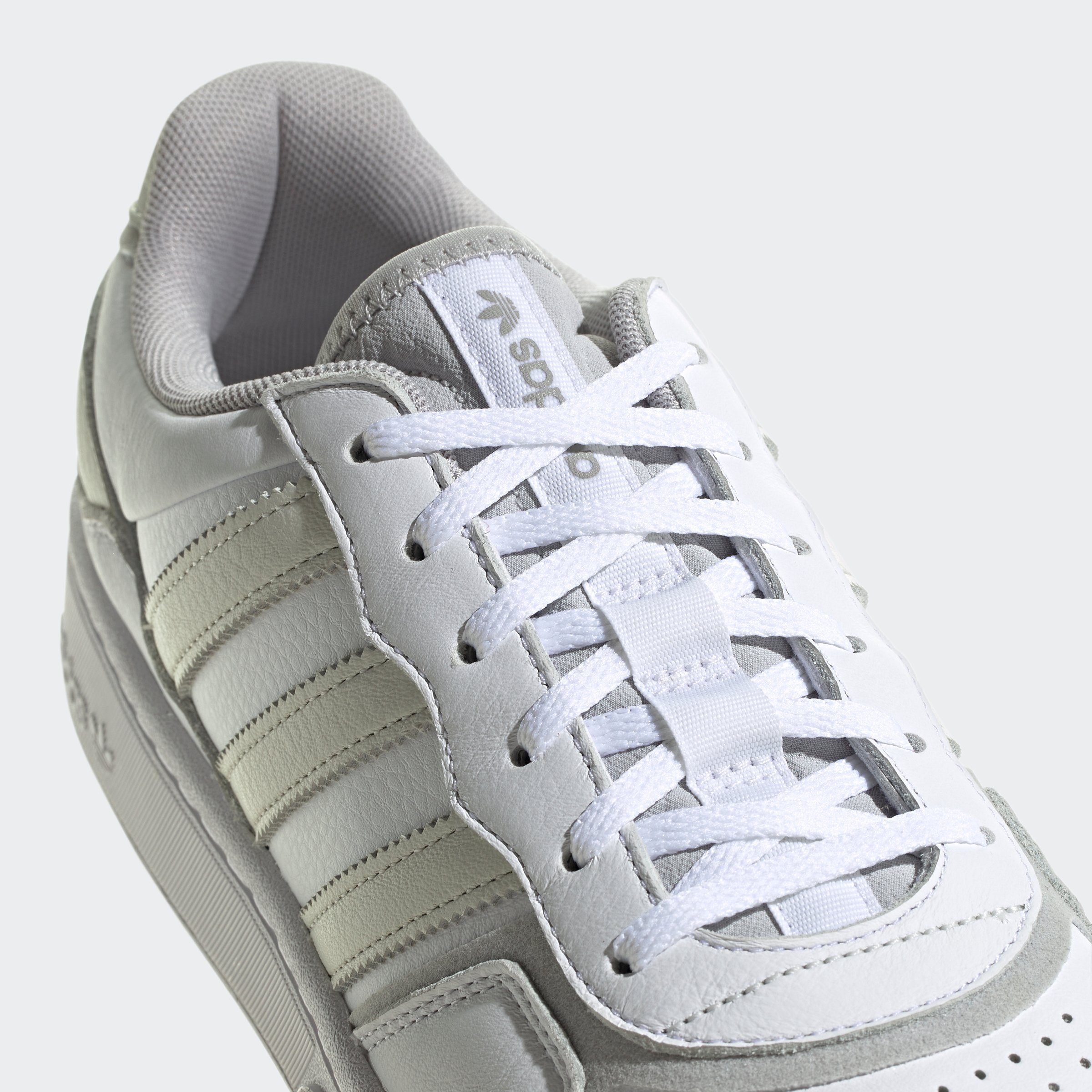 adidas Originals COURTIC Sneaker weiß-creme