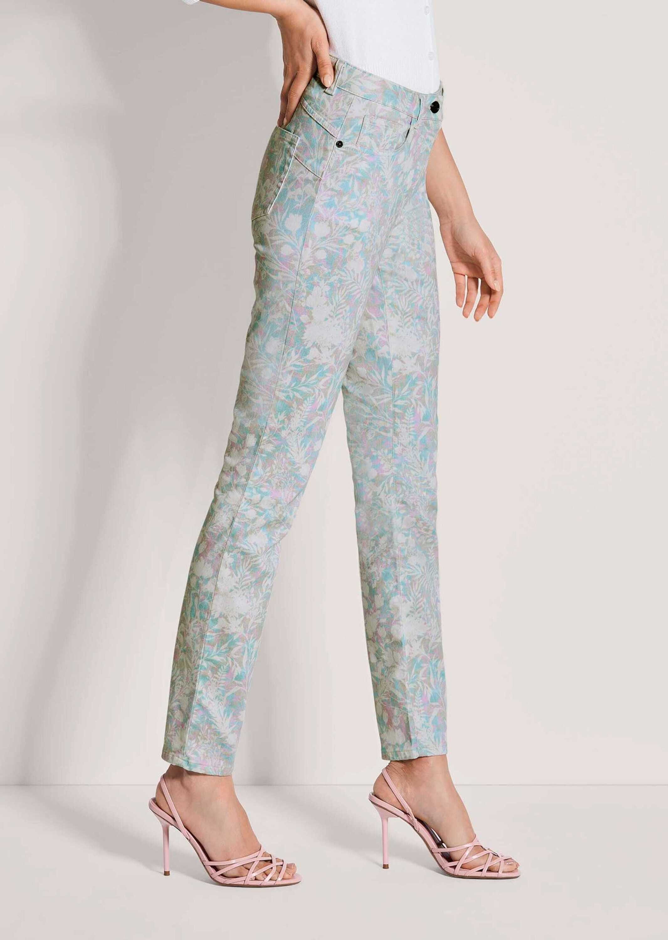 MADELEINE Stoffhose Kurzgröße: Baumwollhose mit floralem Print Stoffhose mit Formbund, Gürtelschlaufen, Taschen und Knöchellänge