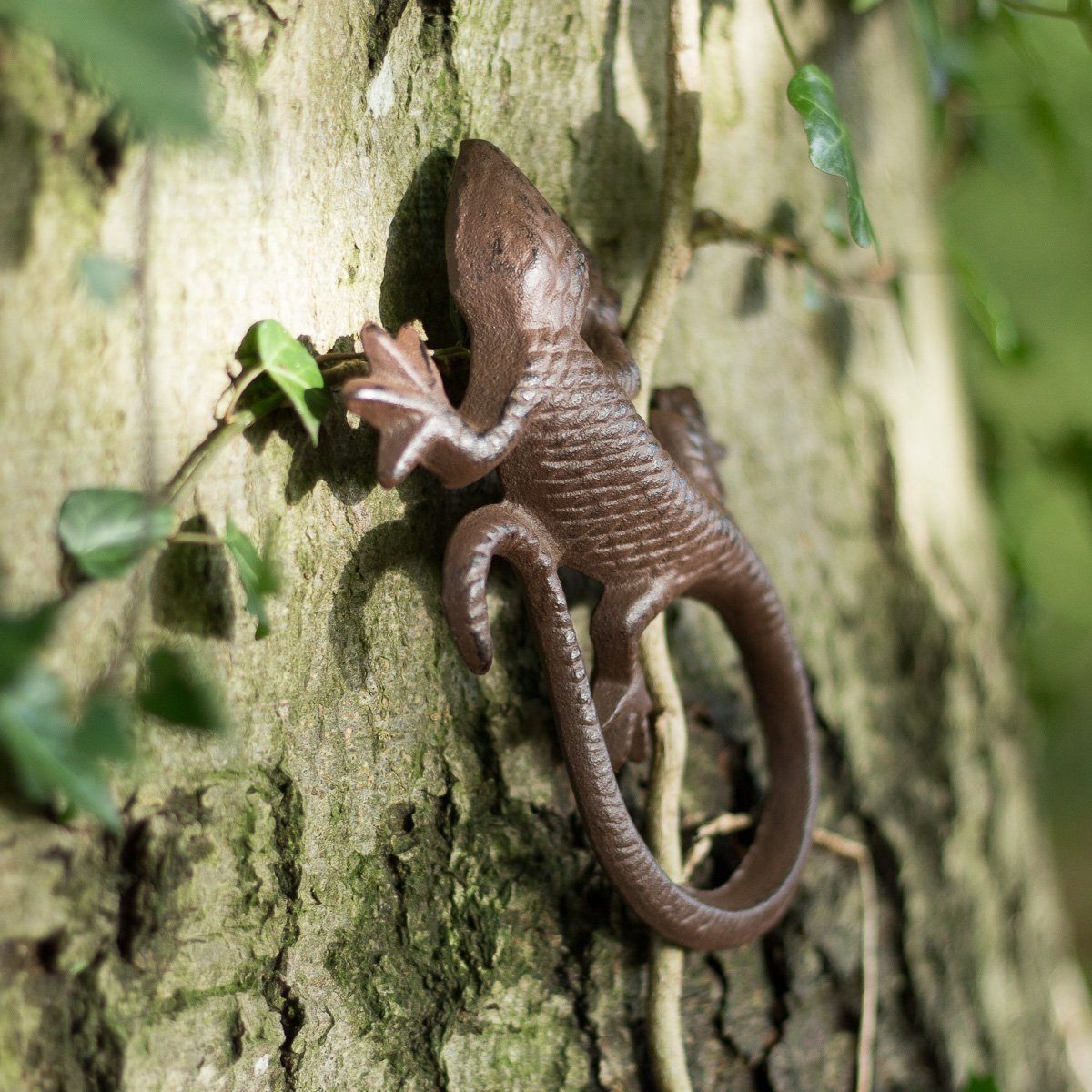 Antikas Wanddekoobjekt Hübsche Eidechse, Gecko als Dokoration, Salamander aus Gusseisen