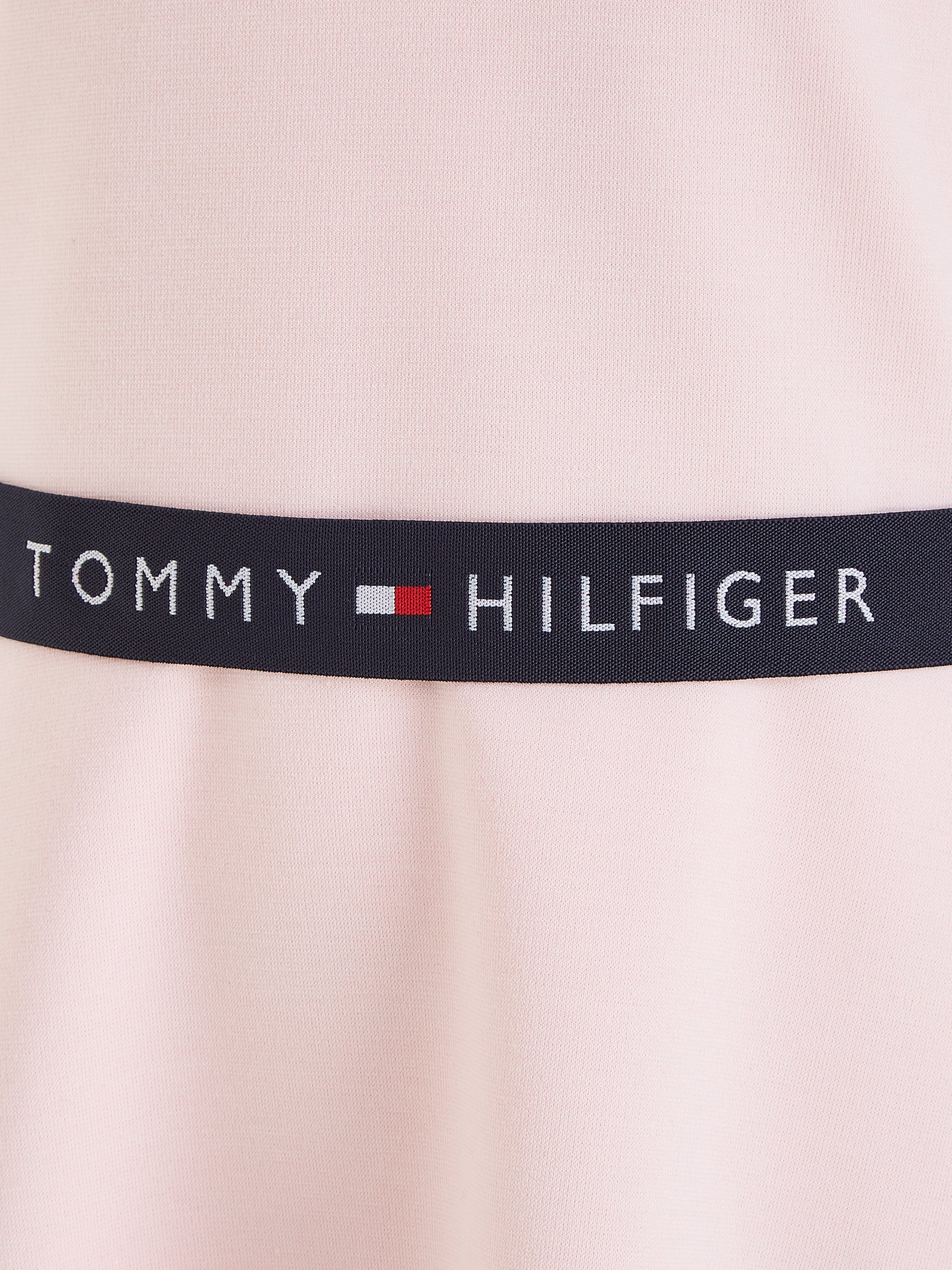 mit Whimsy SKATER Tommy Pink Jerseykleid Markenlabel am ESSENTIAL DRESS Bund Hilfiger