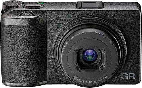 Ricoh Premium GR III Kompaktkamera (6 Elemente in 4 Gruppen (2 asphärische Elemente), 24,24 MP, Bluetooth, WLAN (Wi-Fi)