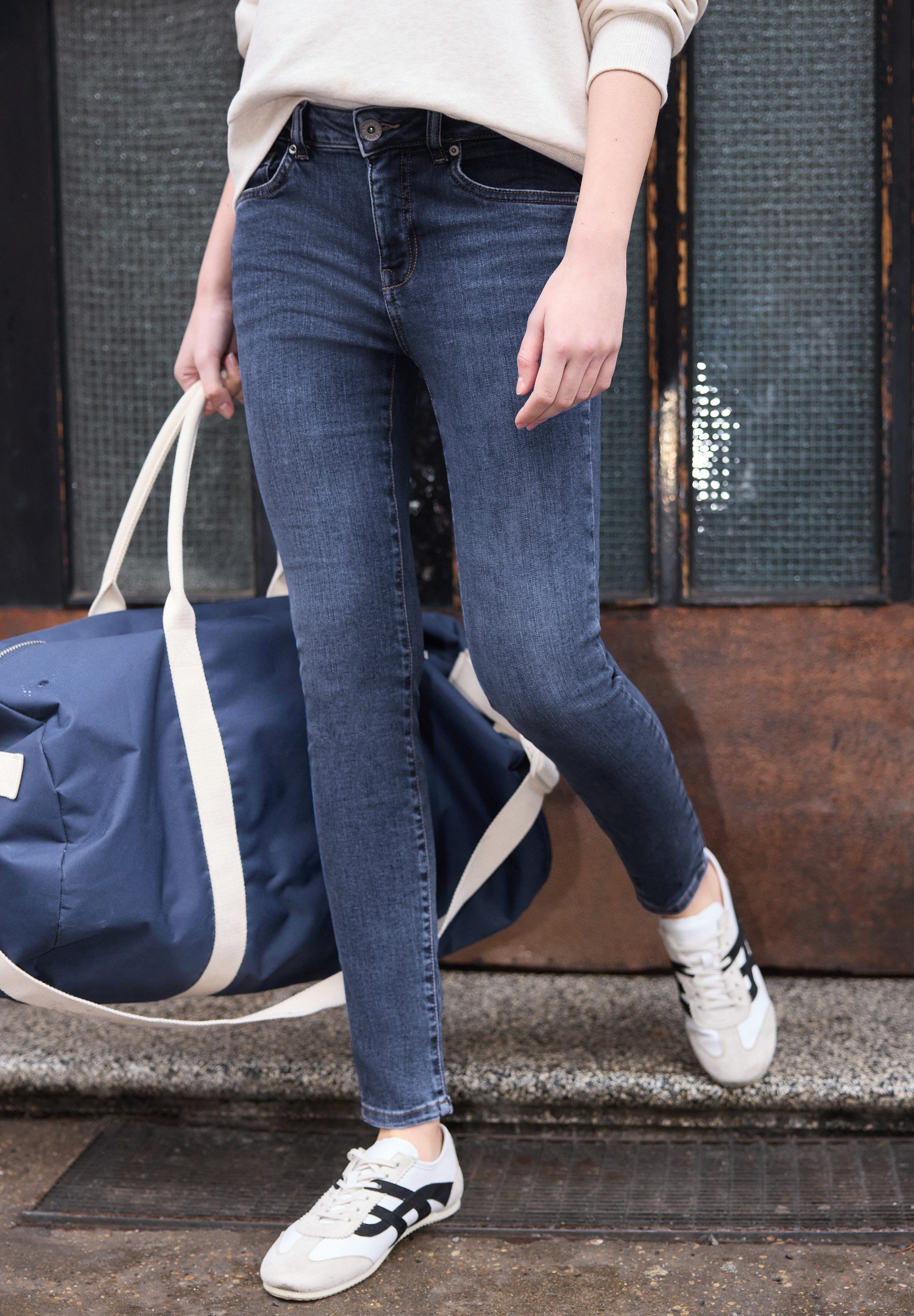 STREET ONE STUDIO Skinny-fit-Jeans Middle Waist