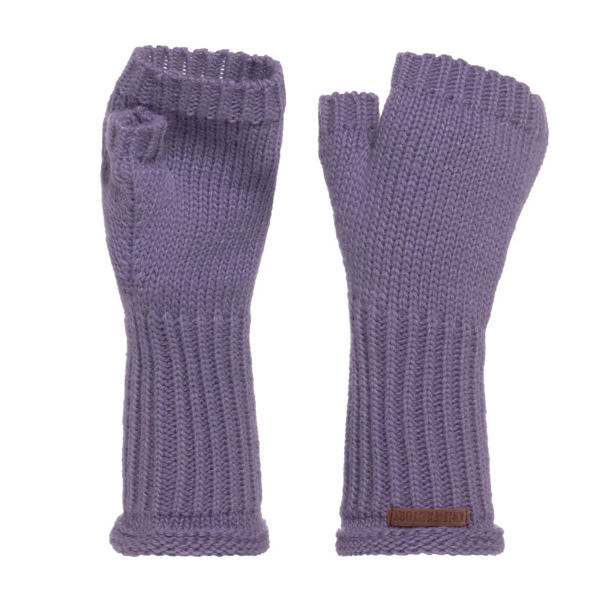 Knit Factory Strickmütze Cleo Handschuhe One Size Glatt Lila (1-St) Mütze Strickmütze Kopfbedeckung Hut Wollmütze