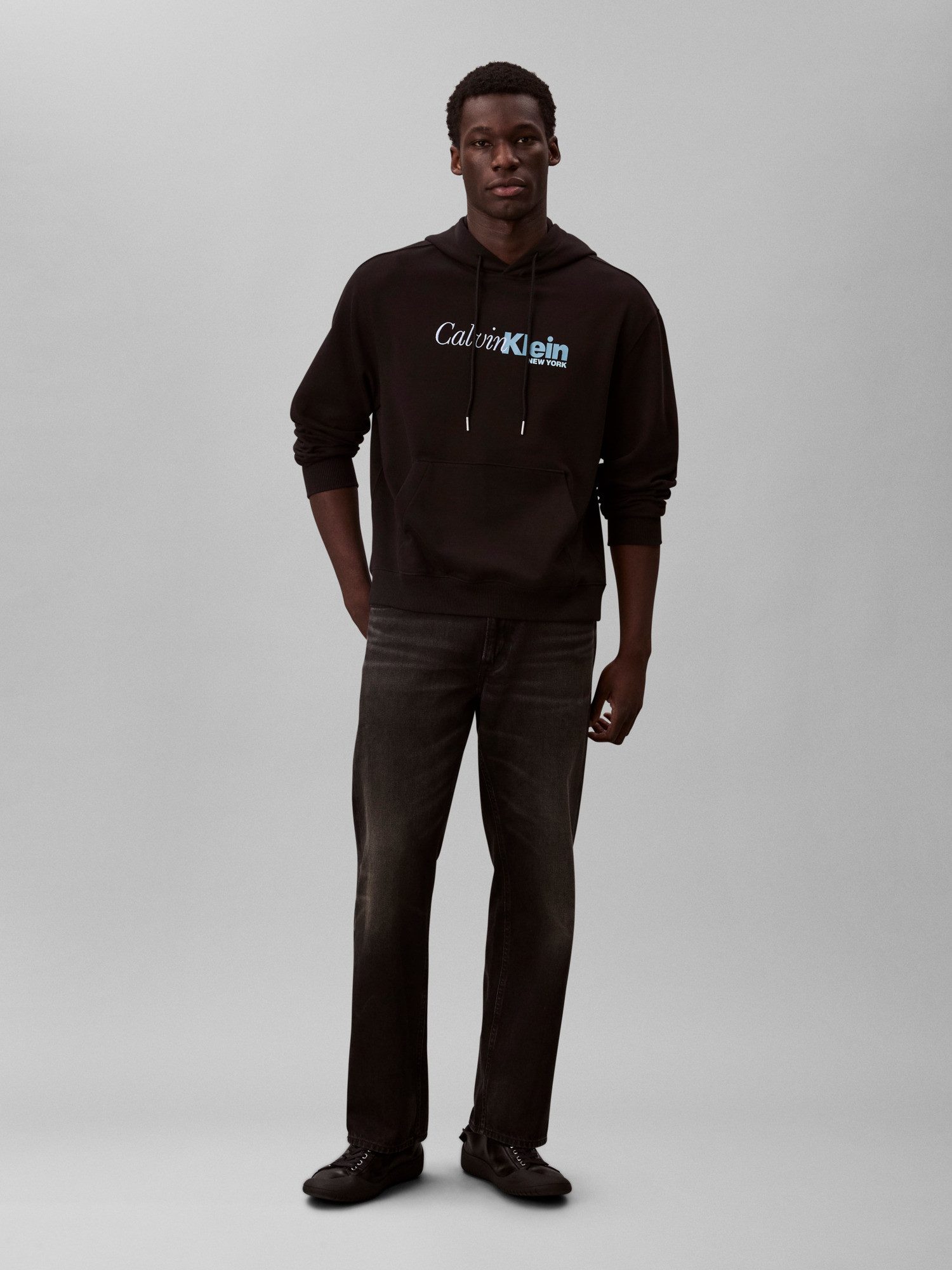 Calvin Klein Jeans Kapuzensweatshirt LS EU 350TERRY CURSIVE GRAPHIC H regular fit, Logo-Schriftzug – Bild 5 von 5