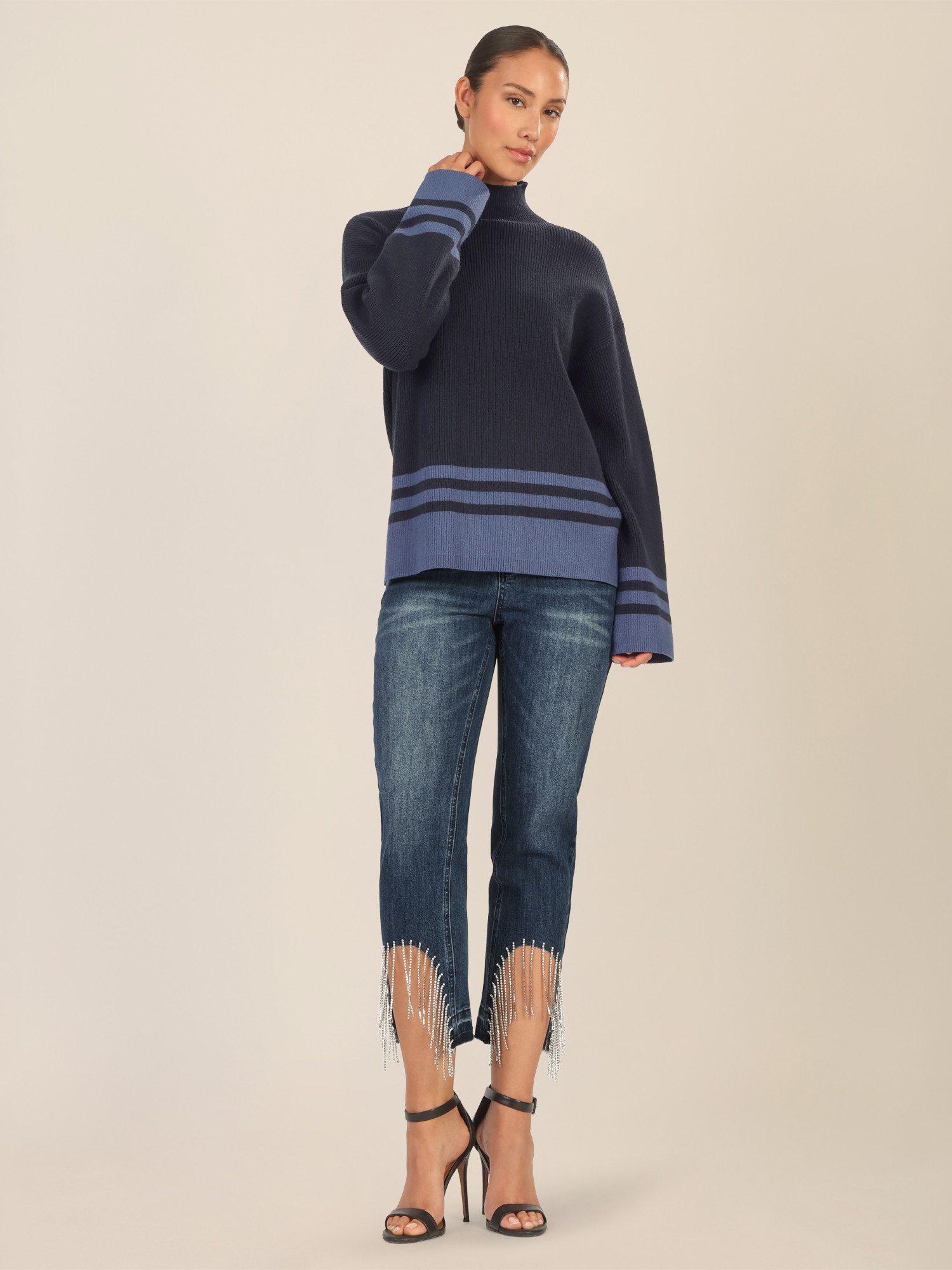 Apart Stehkragenpullover mit Kontraststreifen günstig online kaufen