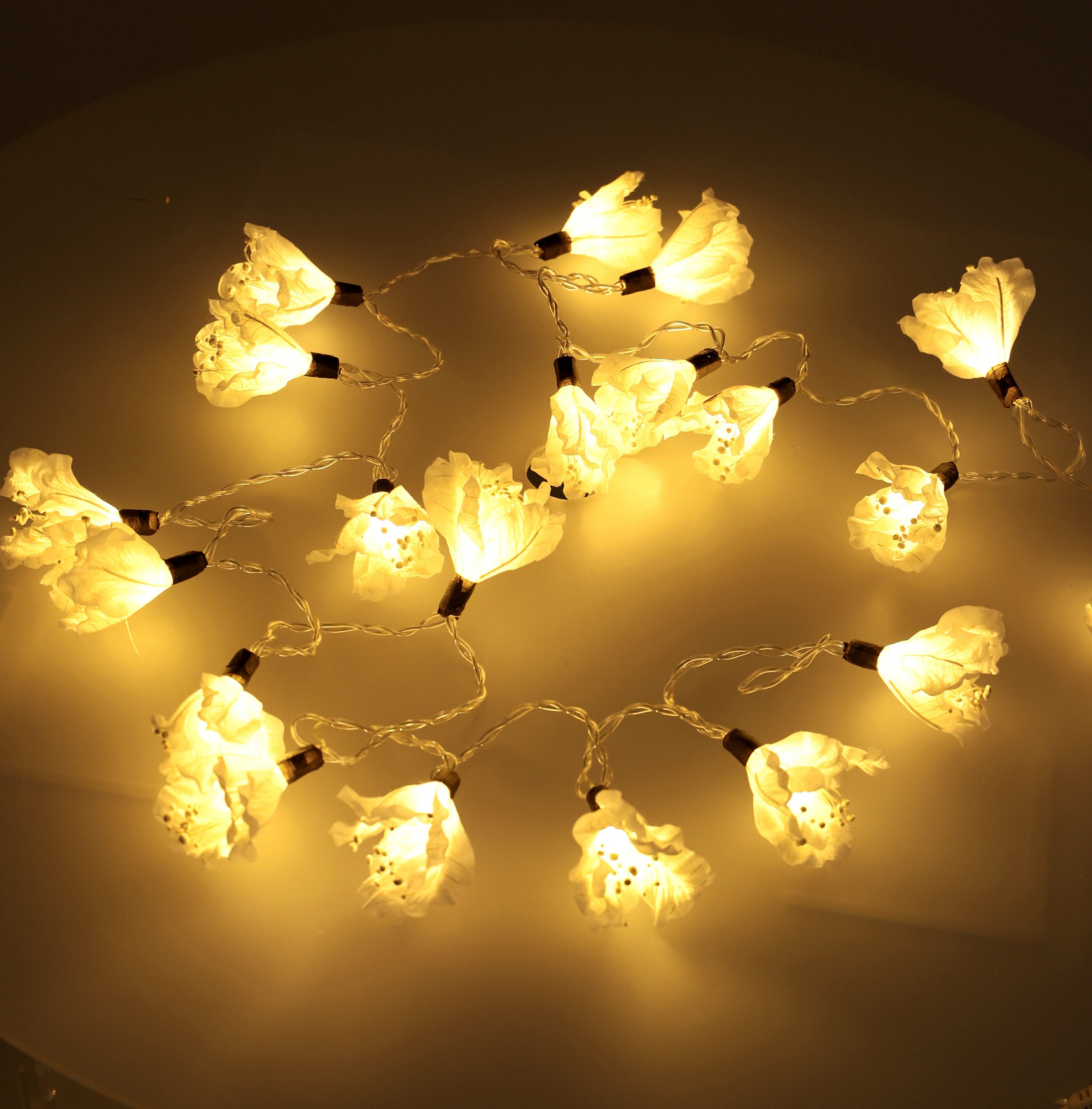 Guru-Shop LED-Lichterkette Lotus Blüten LED Lichterkette - Blüte weiß