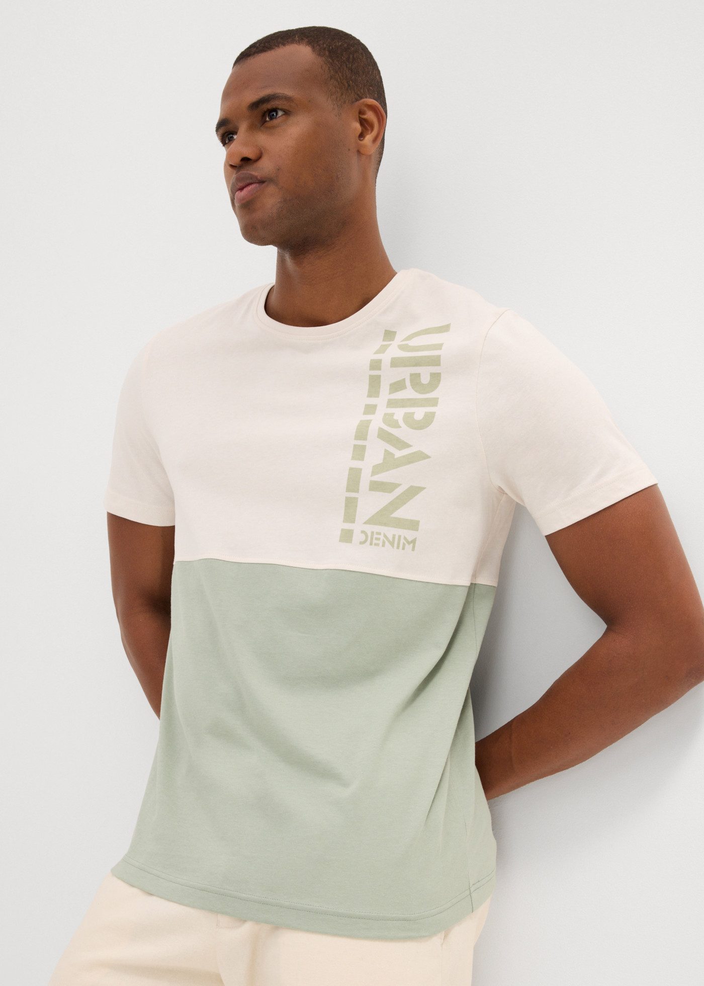 bonprix T-Shirt regular fit, kurzärmelig, aus Baumwolle
