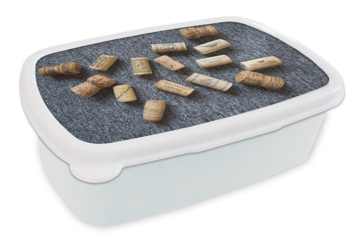 MuchoWow Lunchbox Einzelne Korken auf grauem Hintergrund, Kunststoff, (2-tlg), Brotbox für Kinder und Erwachsene, Brotdose, für Jungs und Mädchen weiß | Lunchboxen