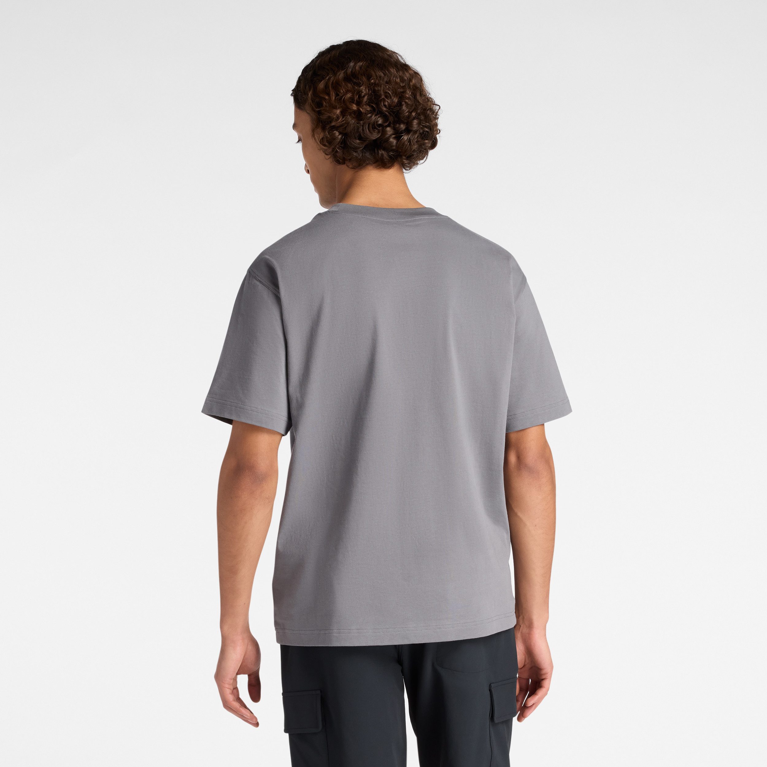 New Balance T-Shirt SPORT ESSENTIALS COTTON T-SHIRT sportlicher Stil, mit Rundhalsausschnitt, ohne Verschluss, Kurzarm
