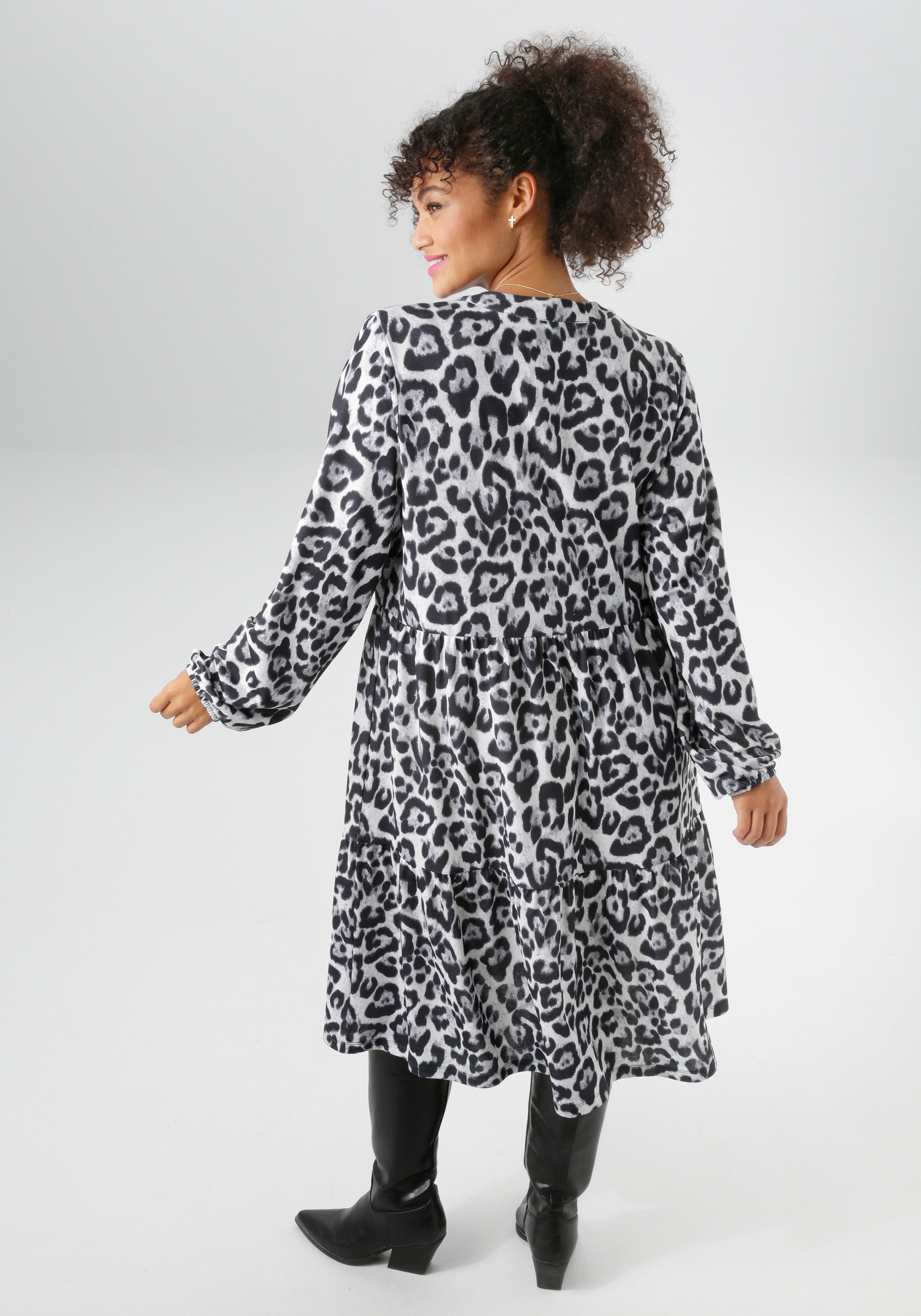 Aniston PLUS Druckkleid in schönem Animal-Print günstig online kaufen