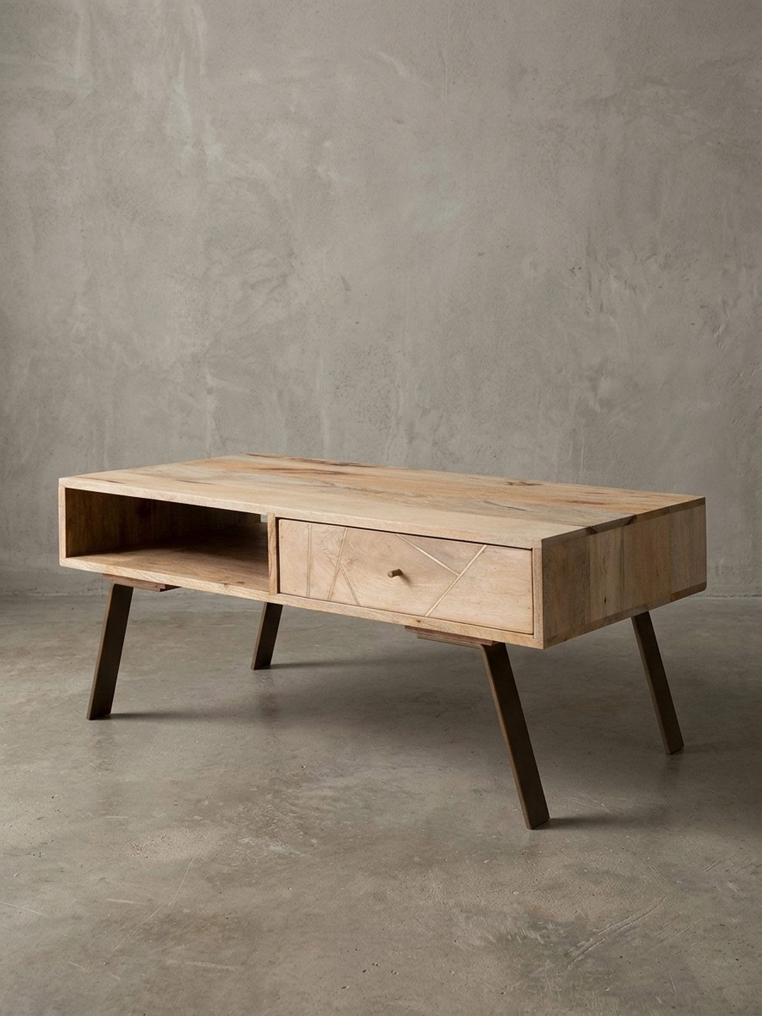 KADIMA DESIGN Couchtisch Couchtisch SIKAR 95x42x50cm Mango Massivholz / Metall Sofatisch, (Designer Holztisch Kaffeetisch Massiv, Tisch Wohnzimmer), Design Wohnzimmertisch mit Schublade, Stubentisch Landhaus Braun