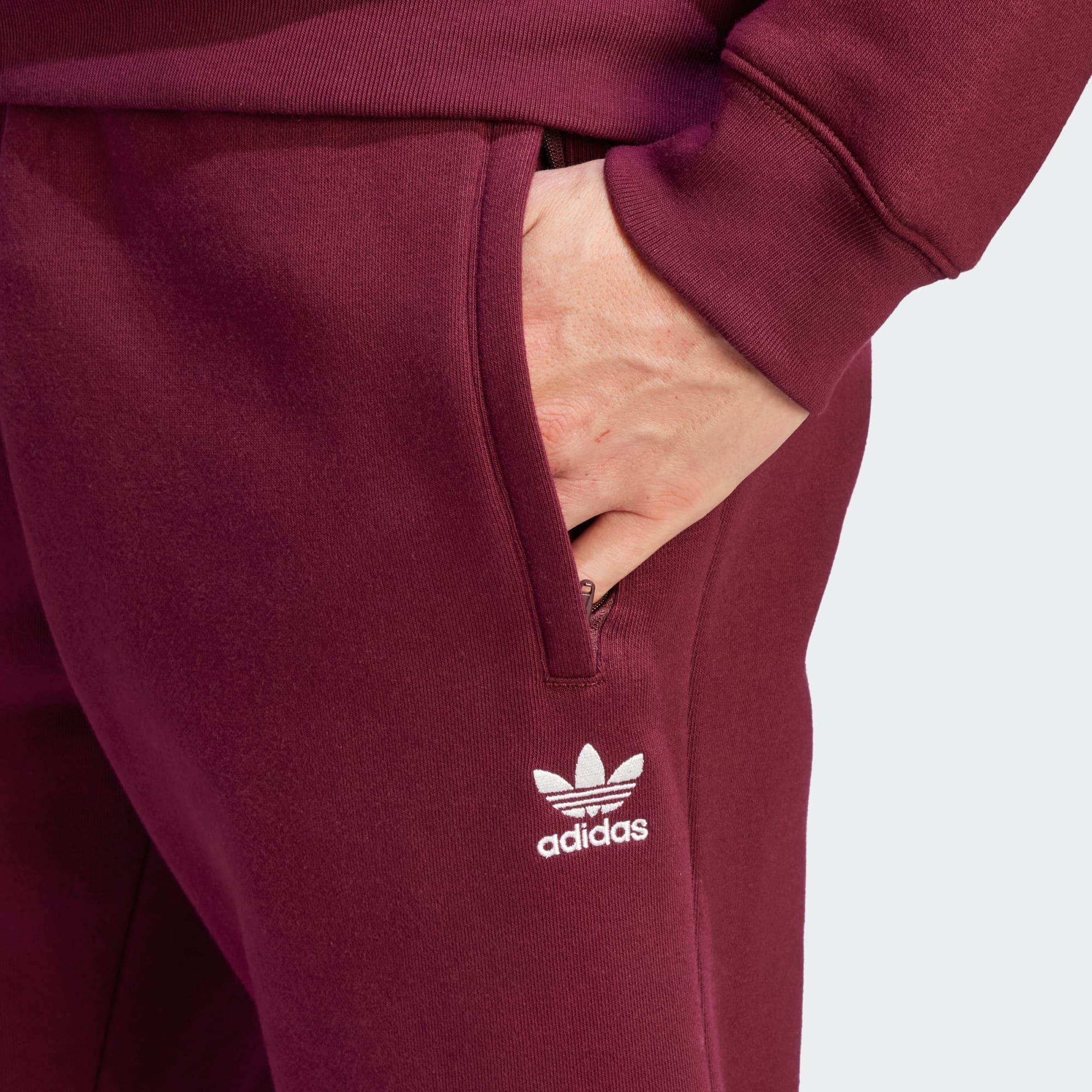 ESSENTIALS TREFOIL Jogginghose adidas Originals HOSE Maroon