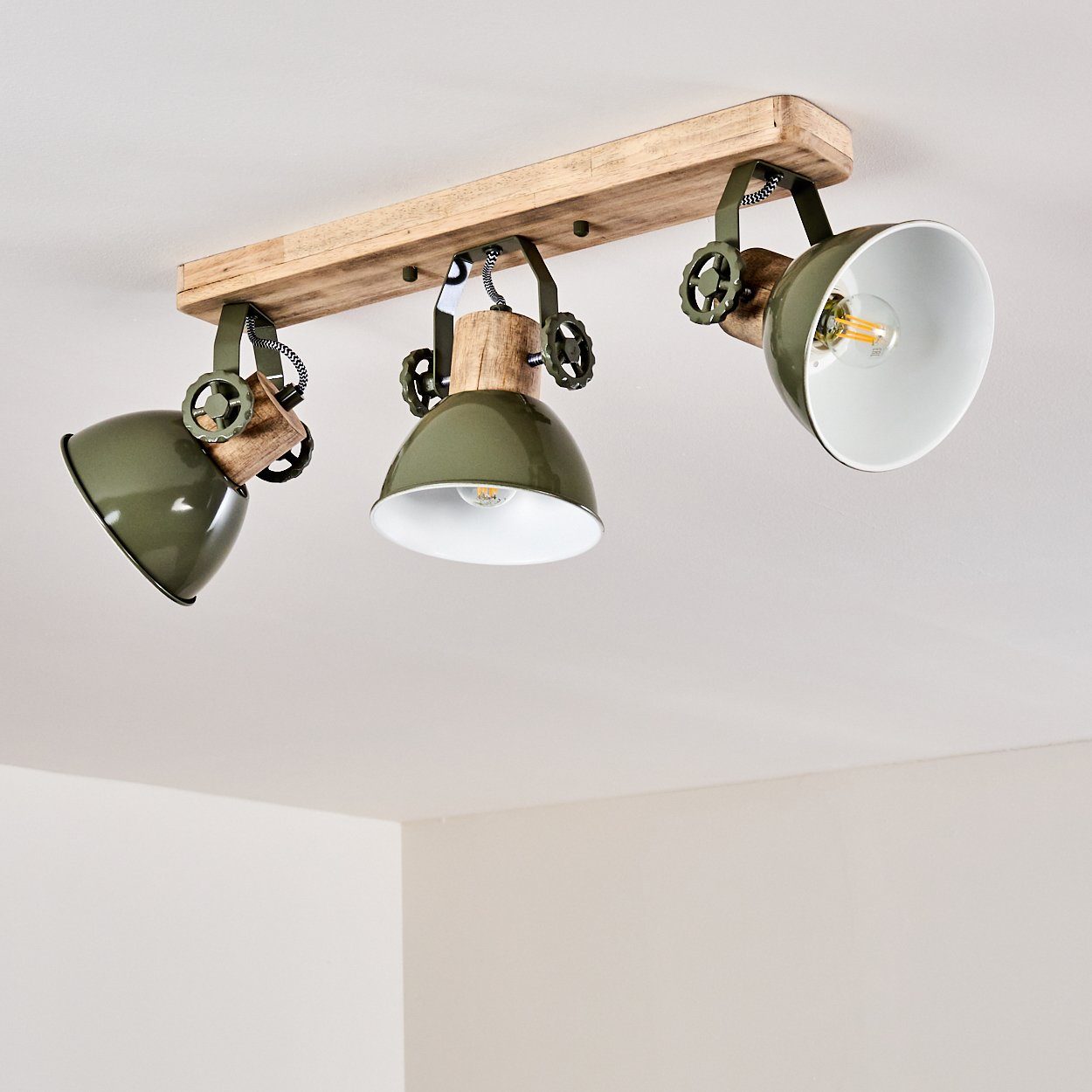 hofstein Deckenleuchte »Cotes« im aus Grün/Weiß/Braun, verstellbaren Design ohne Deckenlampe in Retro/Vintage Leuchtmittel, 3xE27, Spot mit Strahlern, Metall/Holz