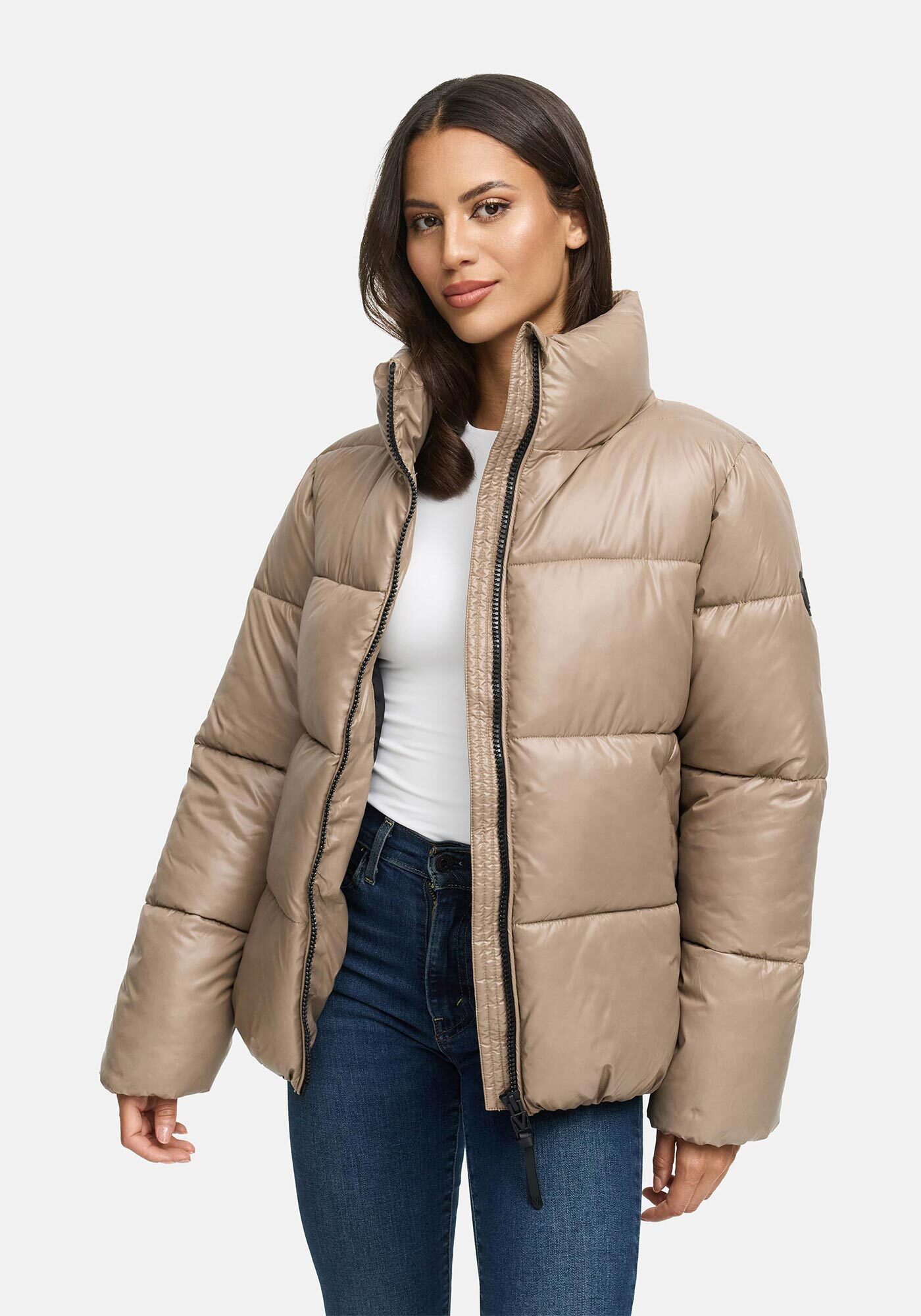 Marikoo Winterjacke Hazalee mit leicht gläzendem Obermaterial und hohem Kra günstig online kaufen