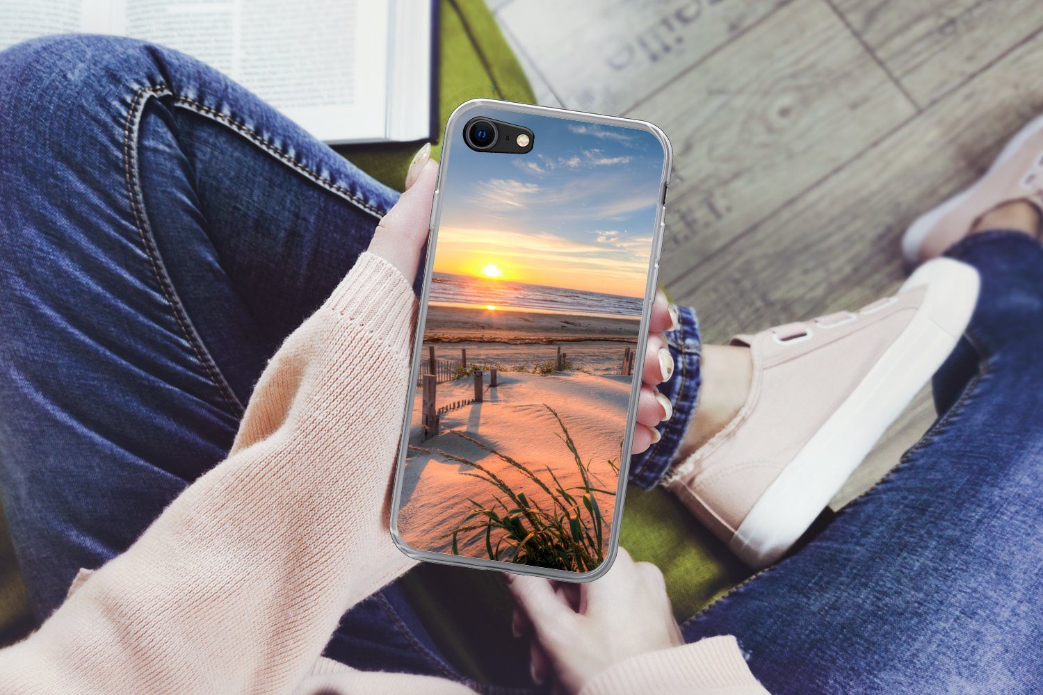 MuchoWow Handyhülle für Apple iPhone 7 Strand - Meer - Düne - Sonnenuntergang - Landschaft, Smartphone-Bumper, Print, Handy Schutzhülle Dünn