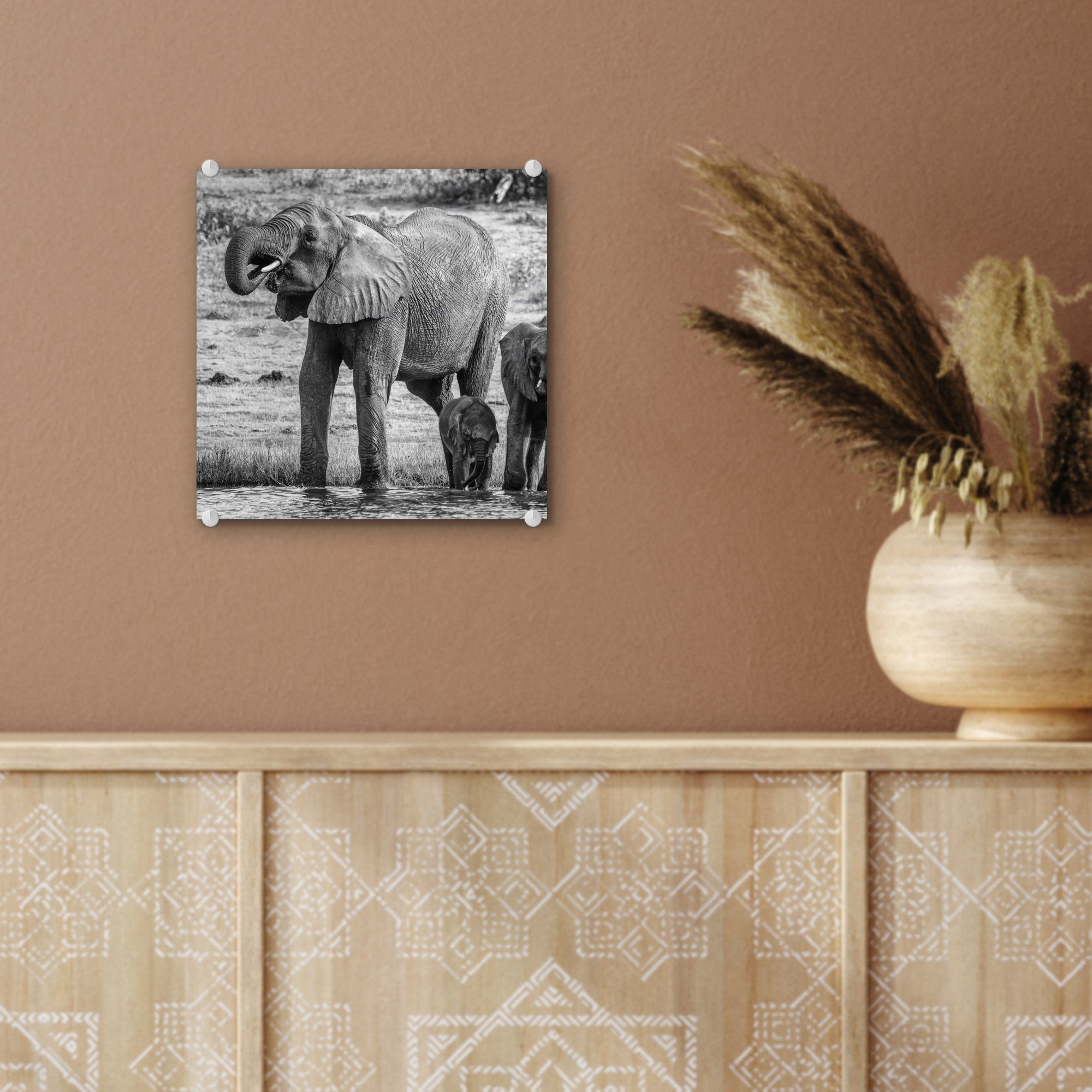 MuchoWow Acrylglasbild Elefant - - Bilder Foto - St), Weiß, Tiere - (1 Schwarz - auf Glasbilder - auf Wasser Wandbild Glas - Wanddekoration Glas