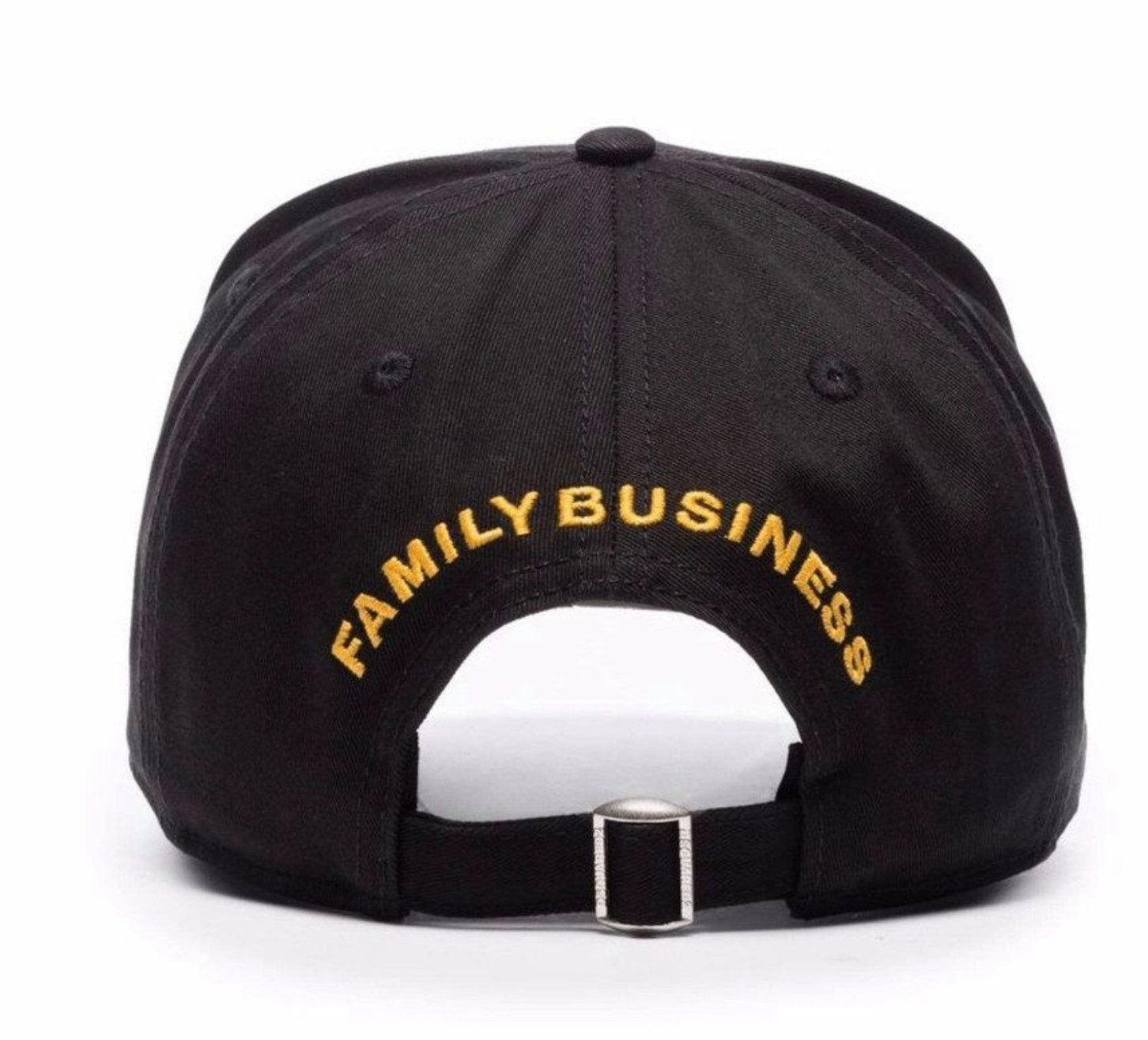 Dsquared2 Baseball Cap Canada Born Patch Distressed-Finish, gebogener Schirm, Schnallenverschluss hinten.
