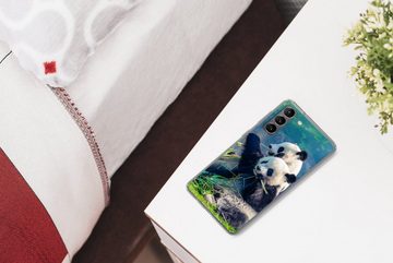 MuchoWow Handyhülle Panda - Bambus - Gras - Tiere, Phone Case, Handyhülle Samsung Galaxy S21, Silikon, Schutzhülle