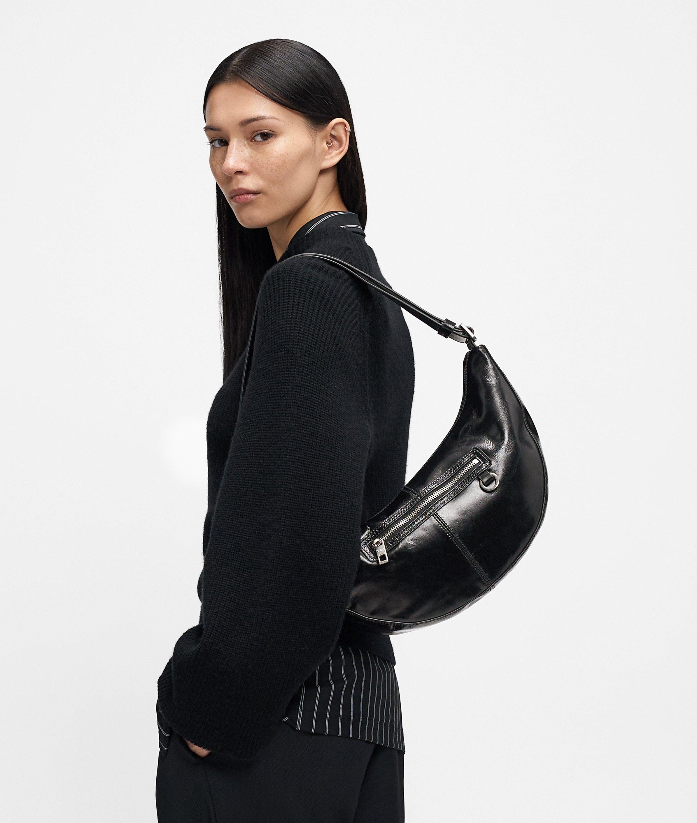 Liebeskind Berlin Schultertasche Moon Hobo S, Handliche Hobo-Bag aus Rindsleder mit glossy Finish