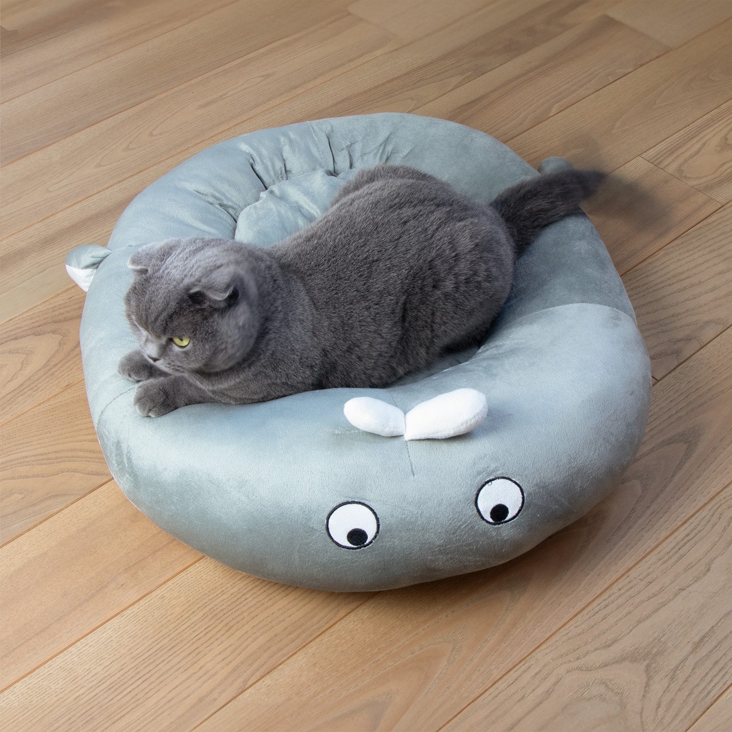 KVOTA Tierbett Haustierliege Hundeliege Katzenliege „Wal“ oval, klein, 60x50x10 cm, Polyester Baumwolle, Anti-Rutsch-Noppen, Wal Design