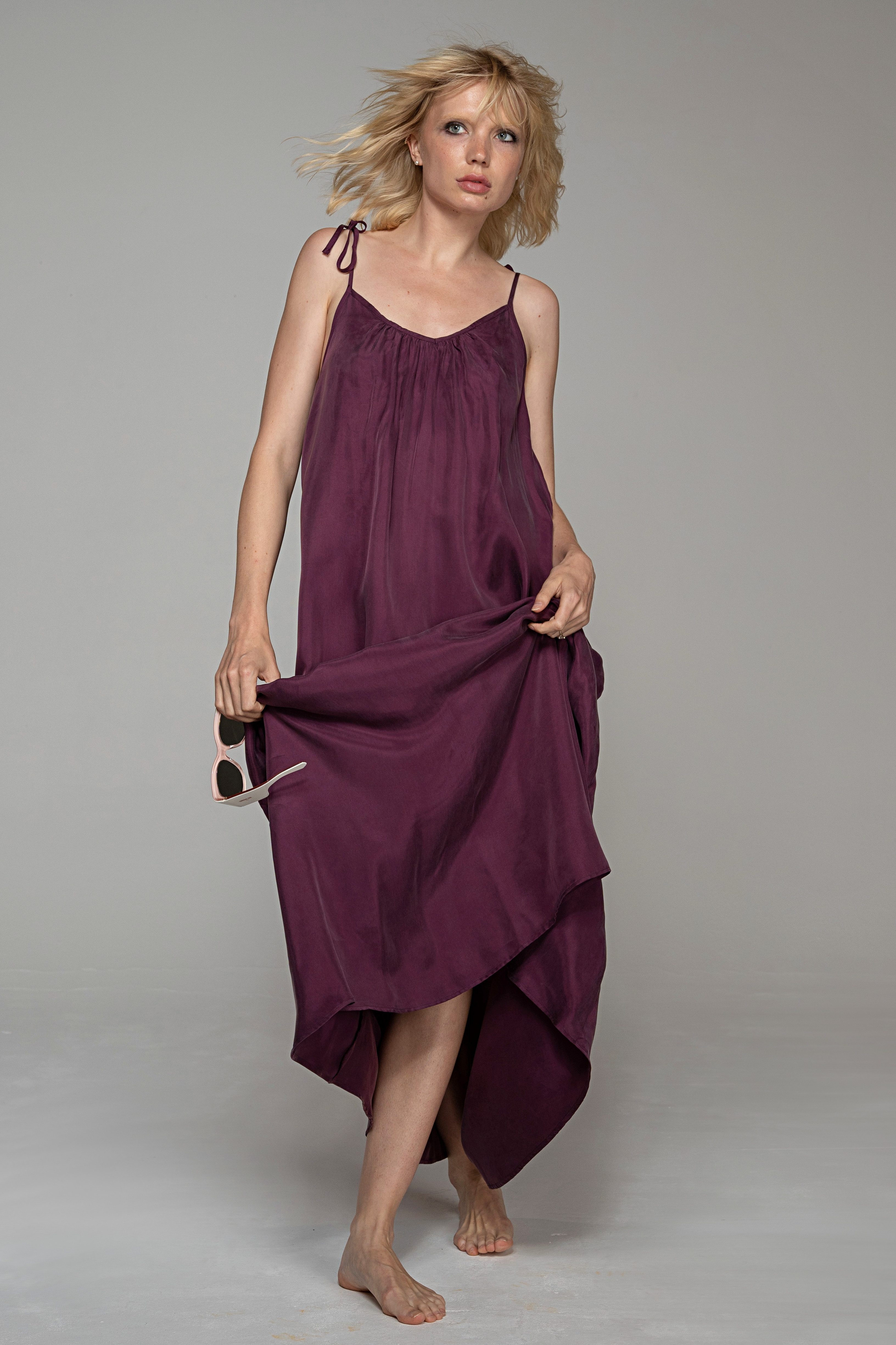 ILAY Lit Maxikleid Adele Trägerkleid Mauve Tiefer Rückenausschnitt