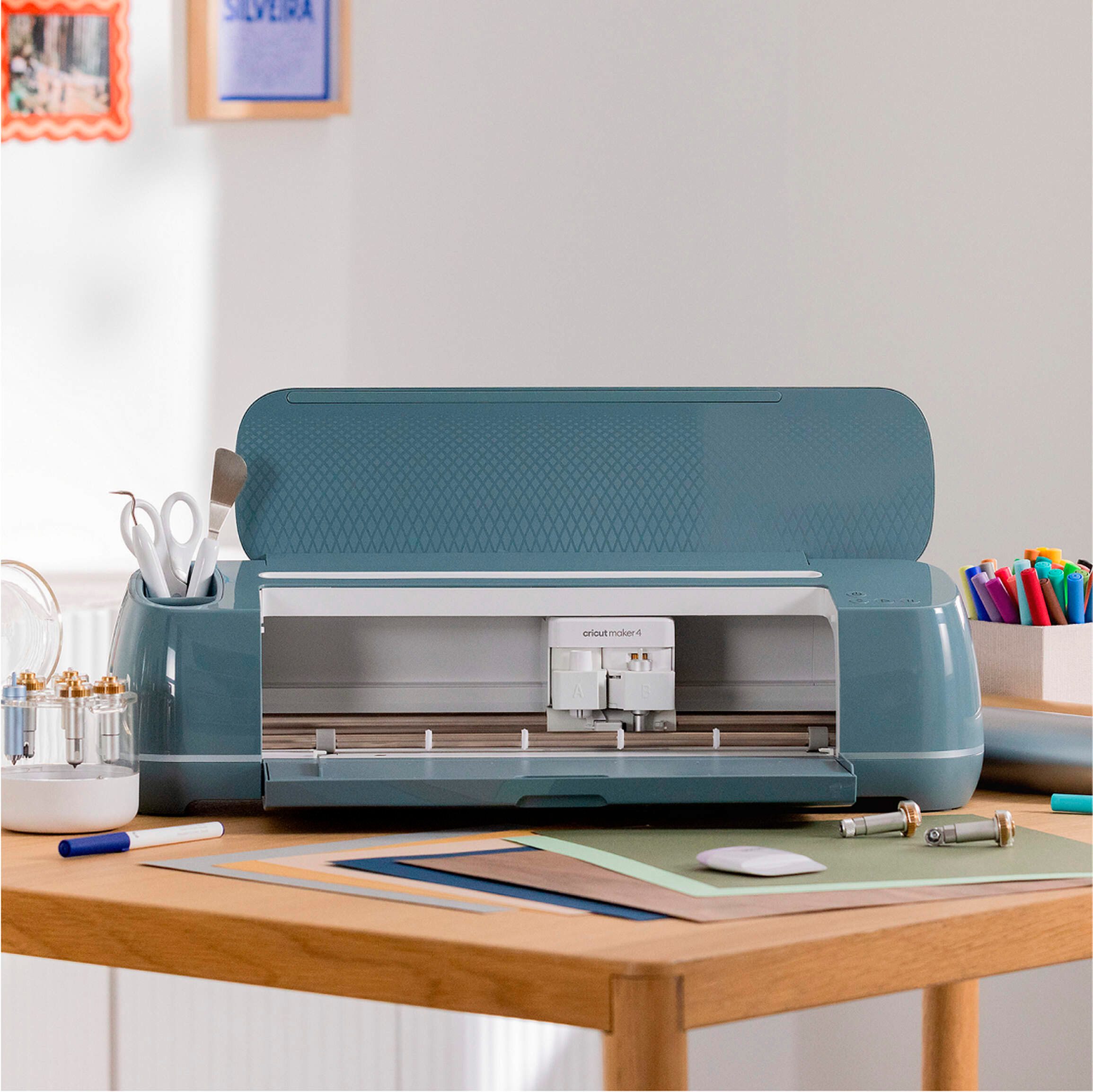 Cricut Schneideplotter Maker 4