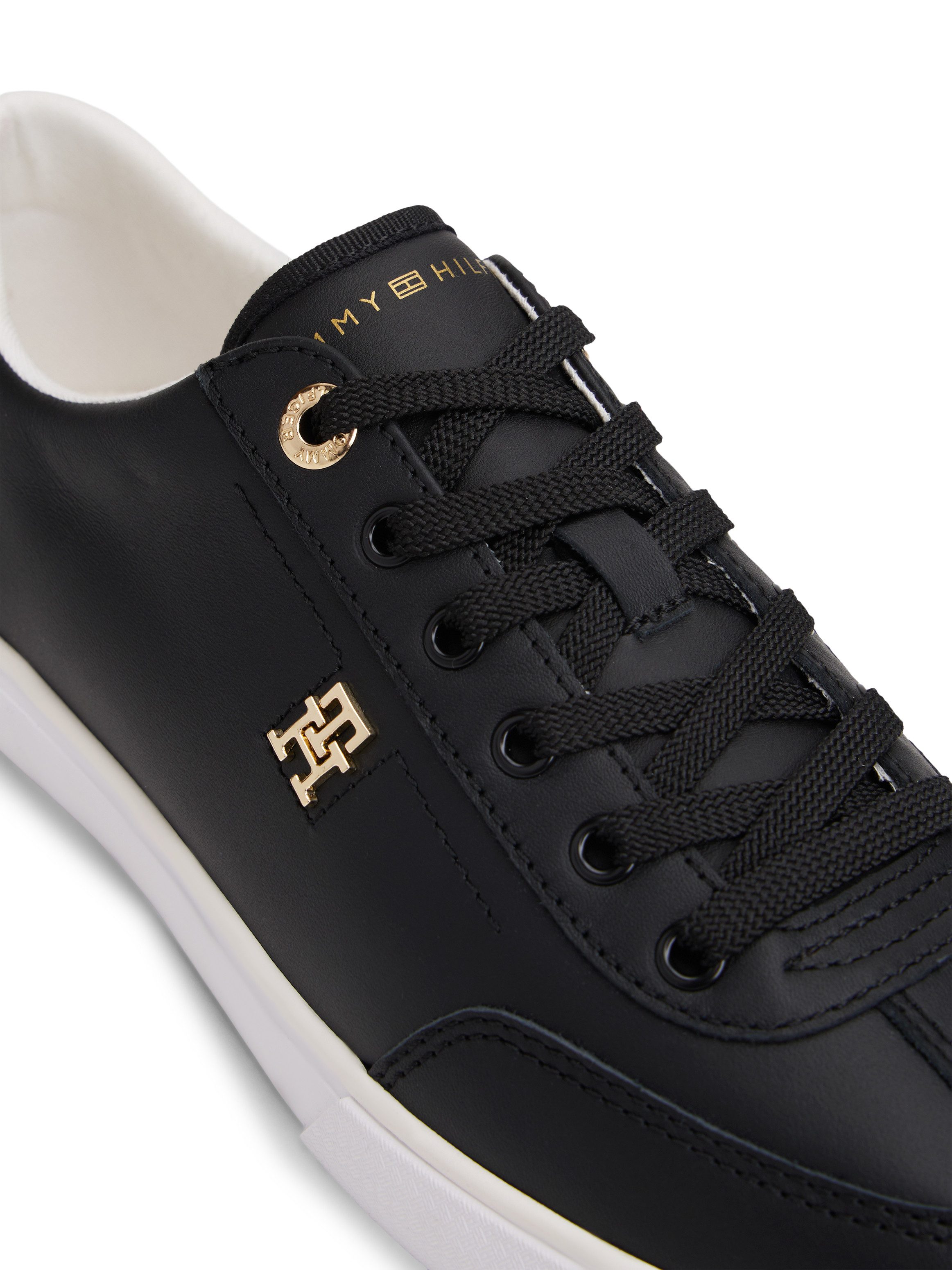 Tommy Hilfiger TH CHIC LOW PROFILE VULC Plateausneaker Halbschuh, Schnürschuh, Freizeitschuh mit seitlichem TH-Logo
