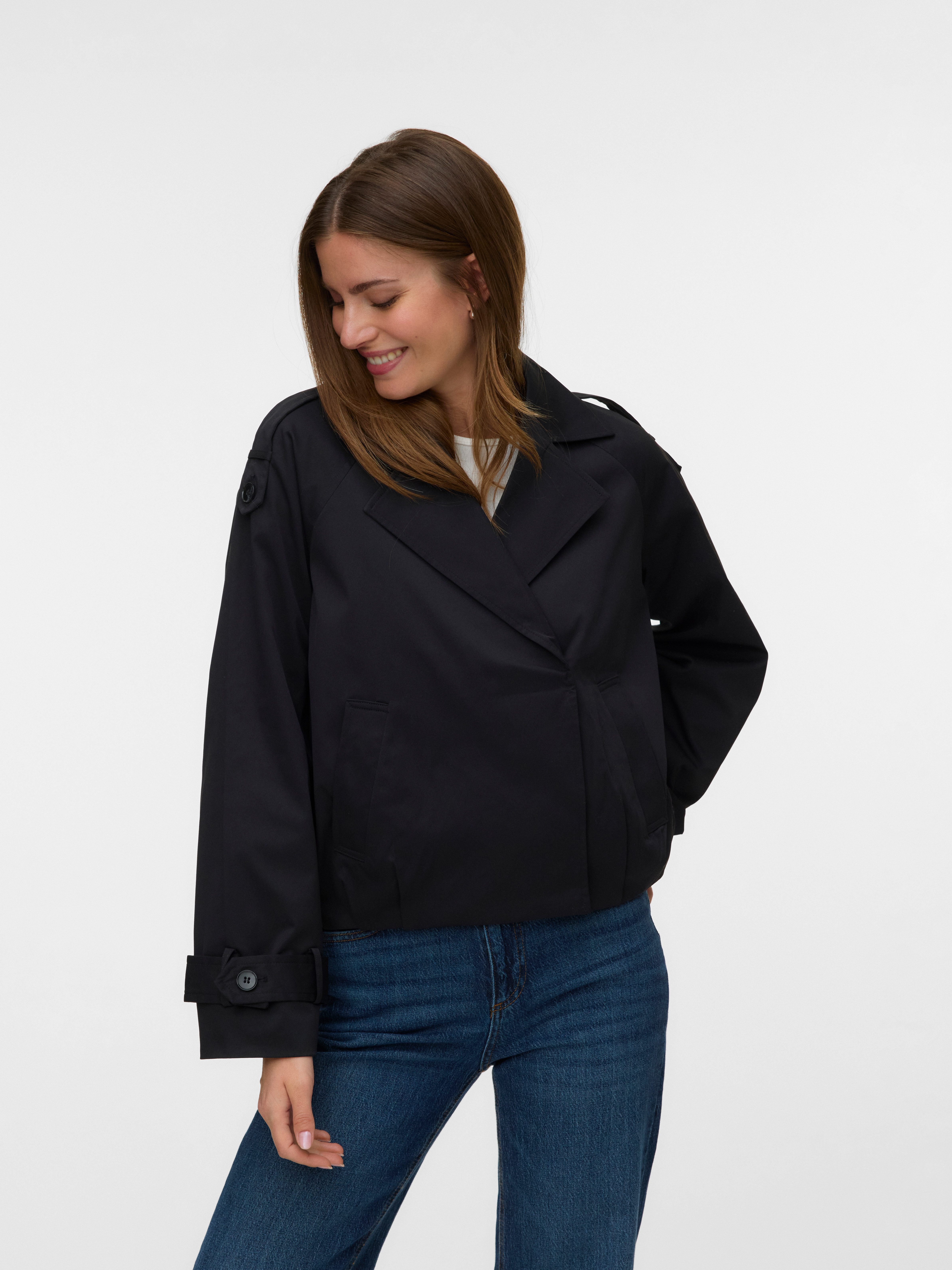 Vero Moda Kurzjacke VMCHELSEA MADDY SHORT JACKET Kunstfaser, im Trenchcoat Style