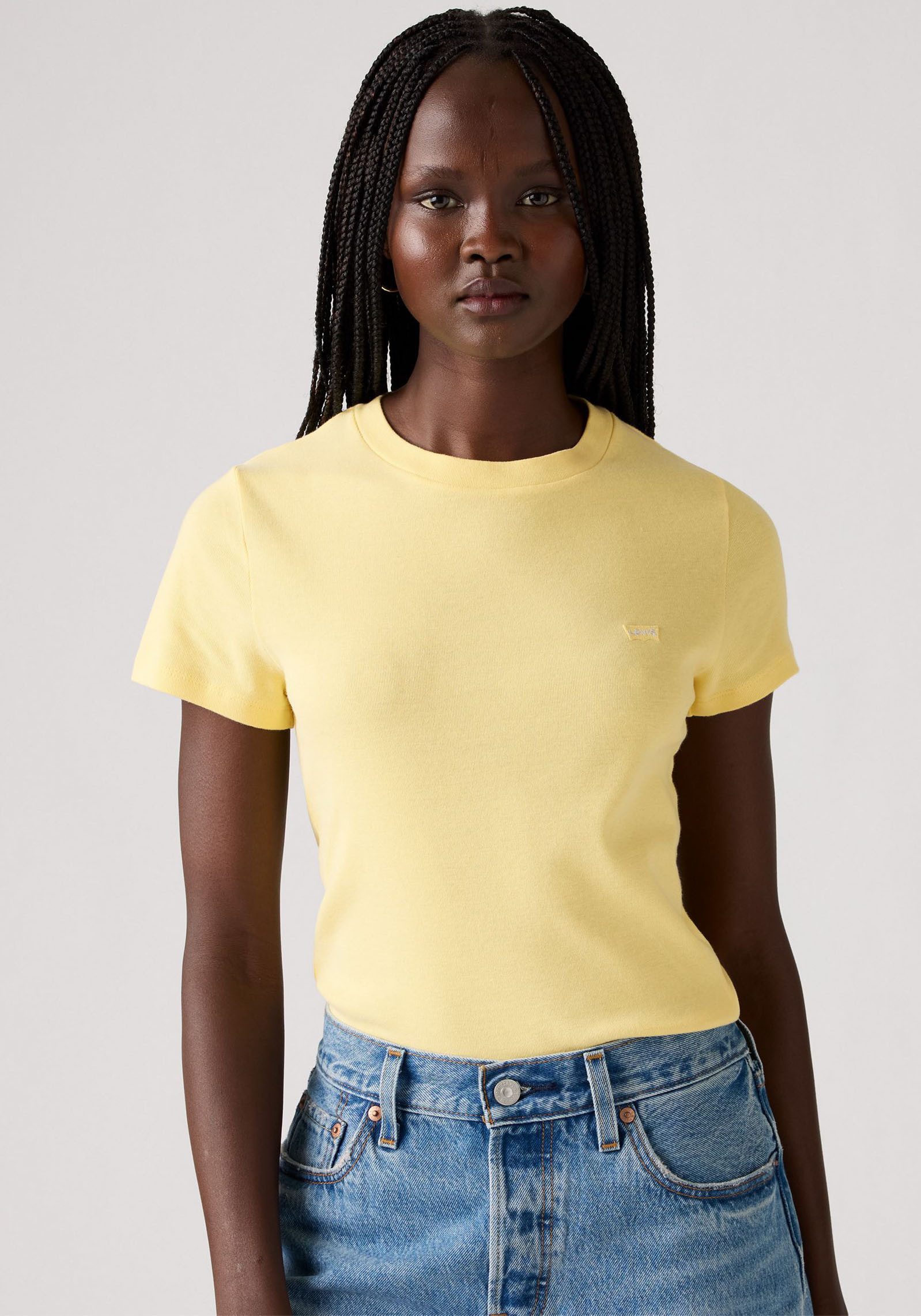 Levi's® T-Shirt ESSENTIAL HM SS TEE Taillierter Schnitt günstig online kaufen