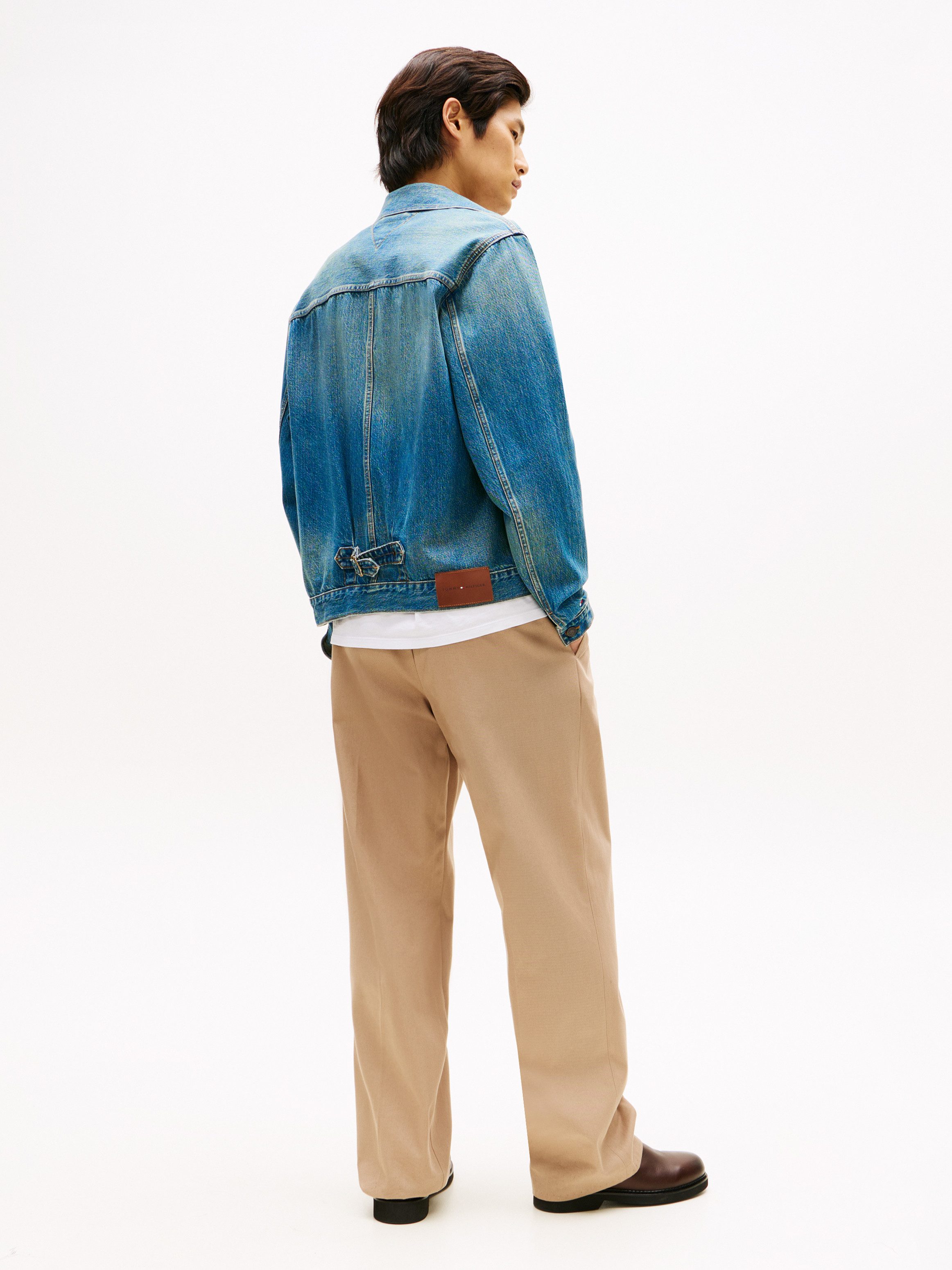 Tommy Hilfiger Jeansjacke TRUCKER Regular fit mit aufgesetzter Tasche – Bild 5 von 5