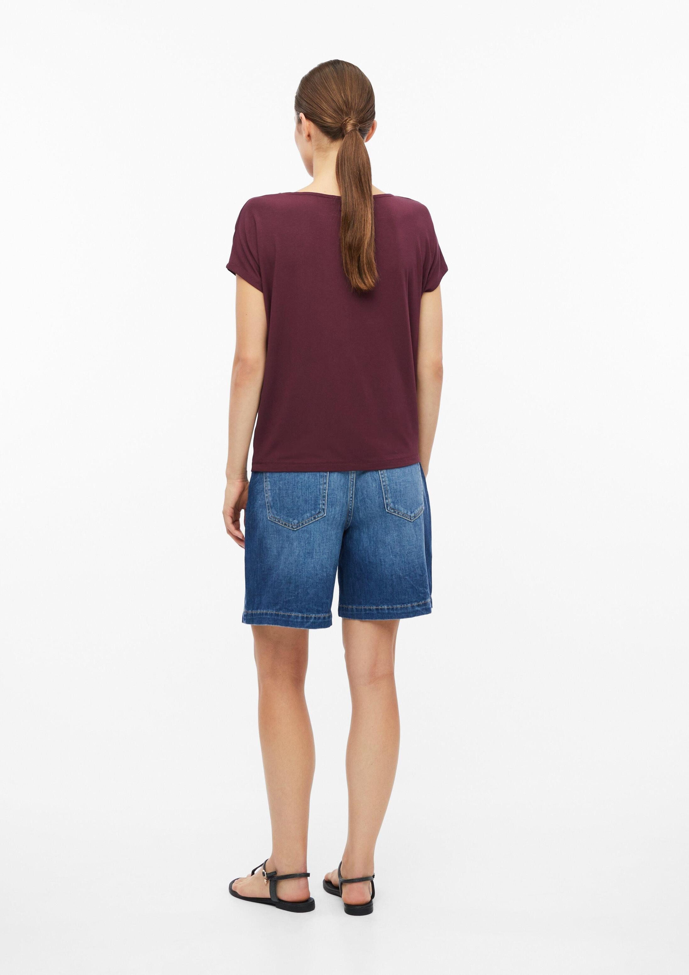 s.Oliver Kurzarmshirt T-Shirt Fließendes Jersey-Shirt mit überschnittenen Schultern