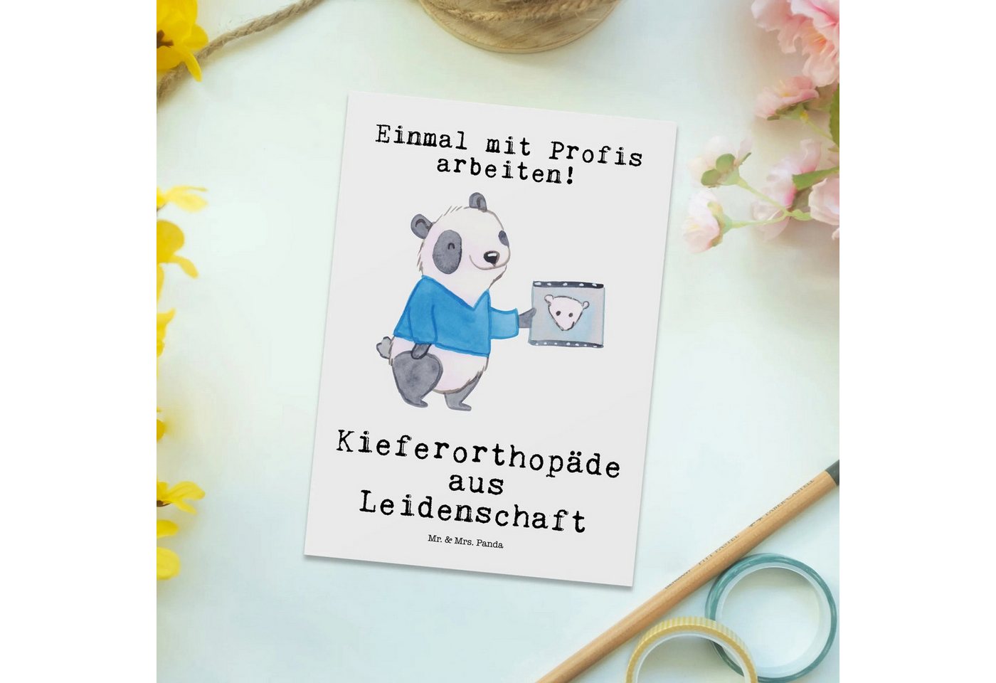 Thumbnail - Mr. & Mrs. Panda Postkarte Kieferorthopäde Leidenschaft - Weiß - Geschenk, Mitarbeiter, Ansichts, Glücksmomente teilen