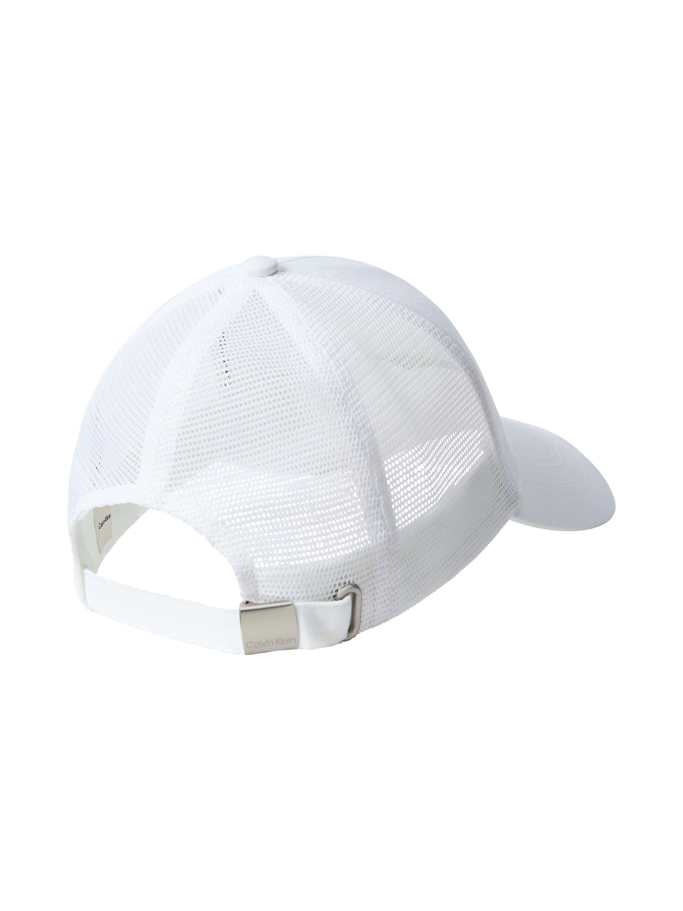 Calvin Klein Jeans Trucker Cap MONOLOGO WOVEN PATCH TRUCKER Netzeinsatz, Größe individuell verstellbar