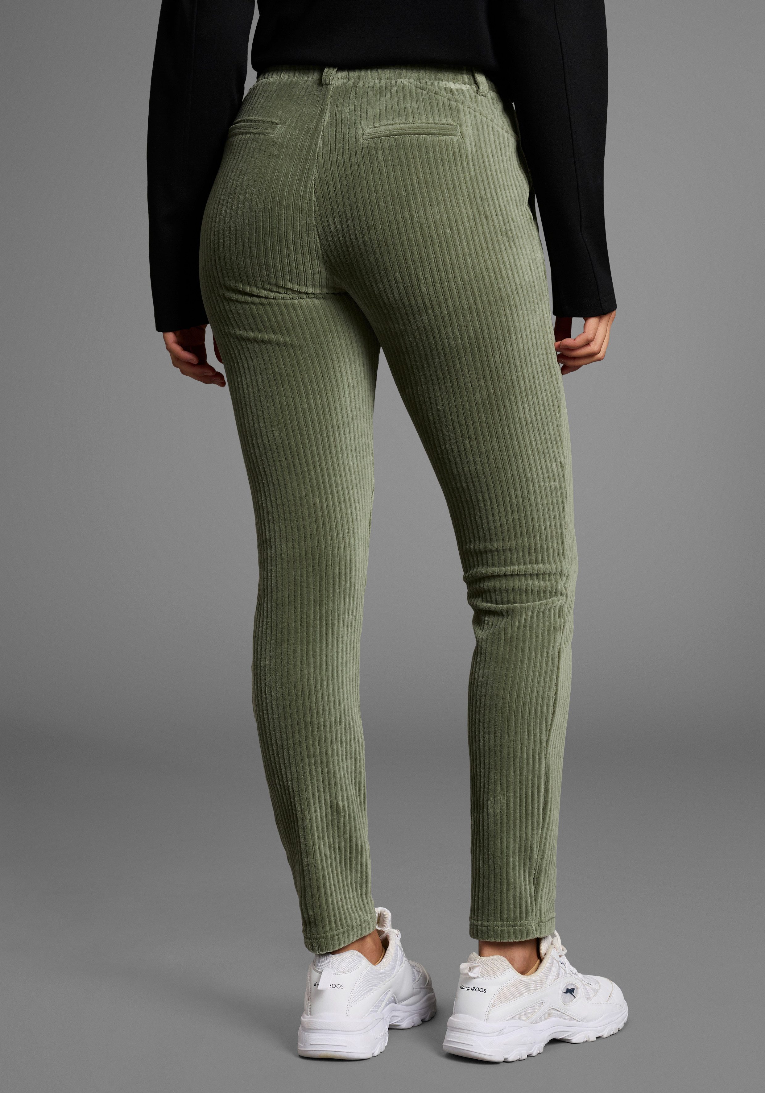 KangaROOS Jogger Pants in Cord-Optik mit elastischem Bund