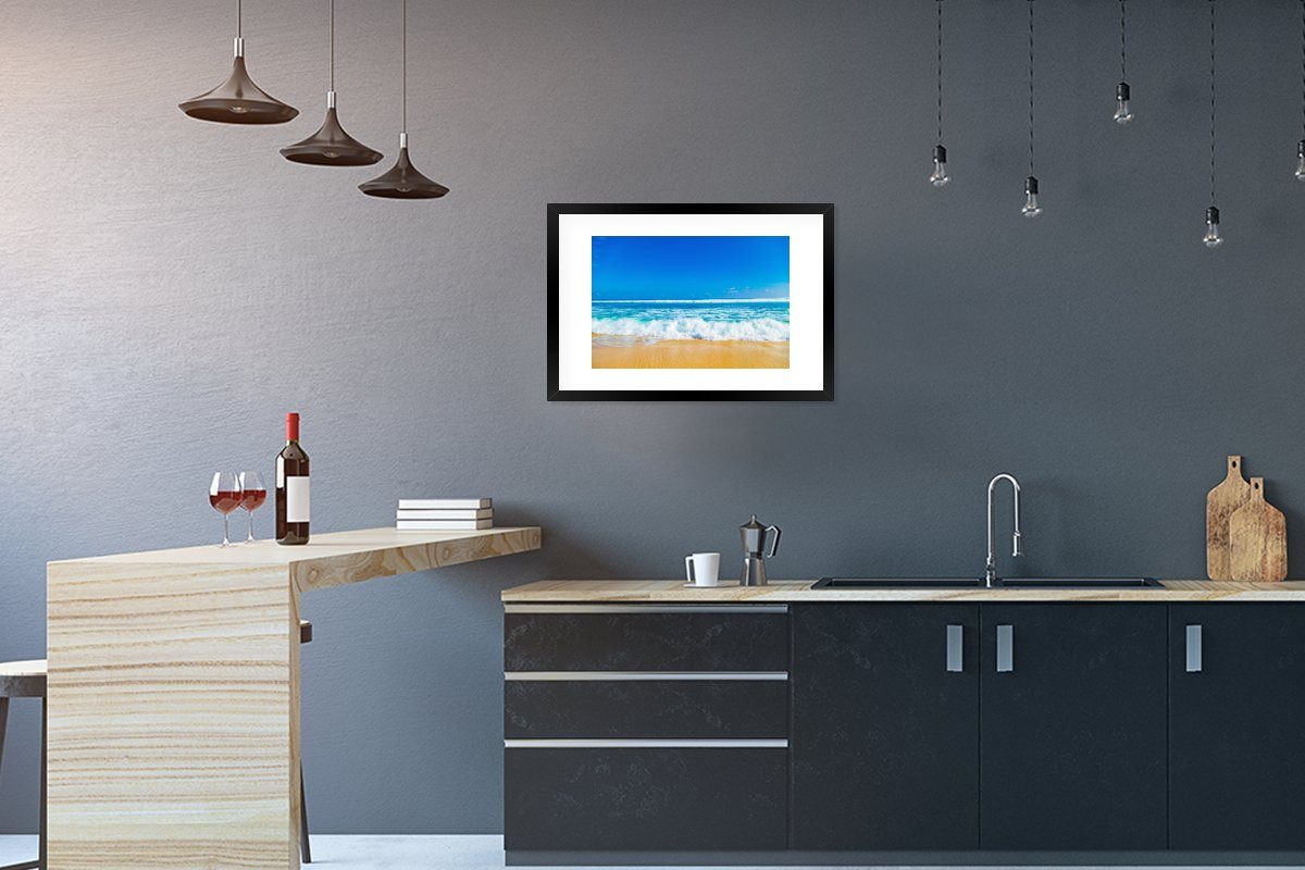 MuchoWow Poster, Gerahmtes Meer mit Blau, Bilderrahmen Kunstdruck, Schwarzem Strand Rahmen, Poster - - (1 St),