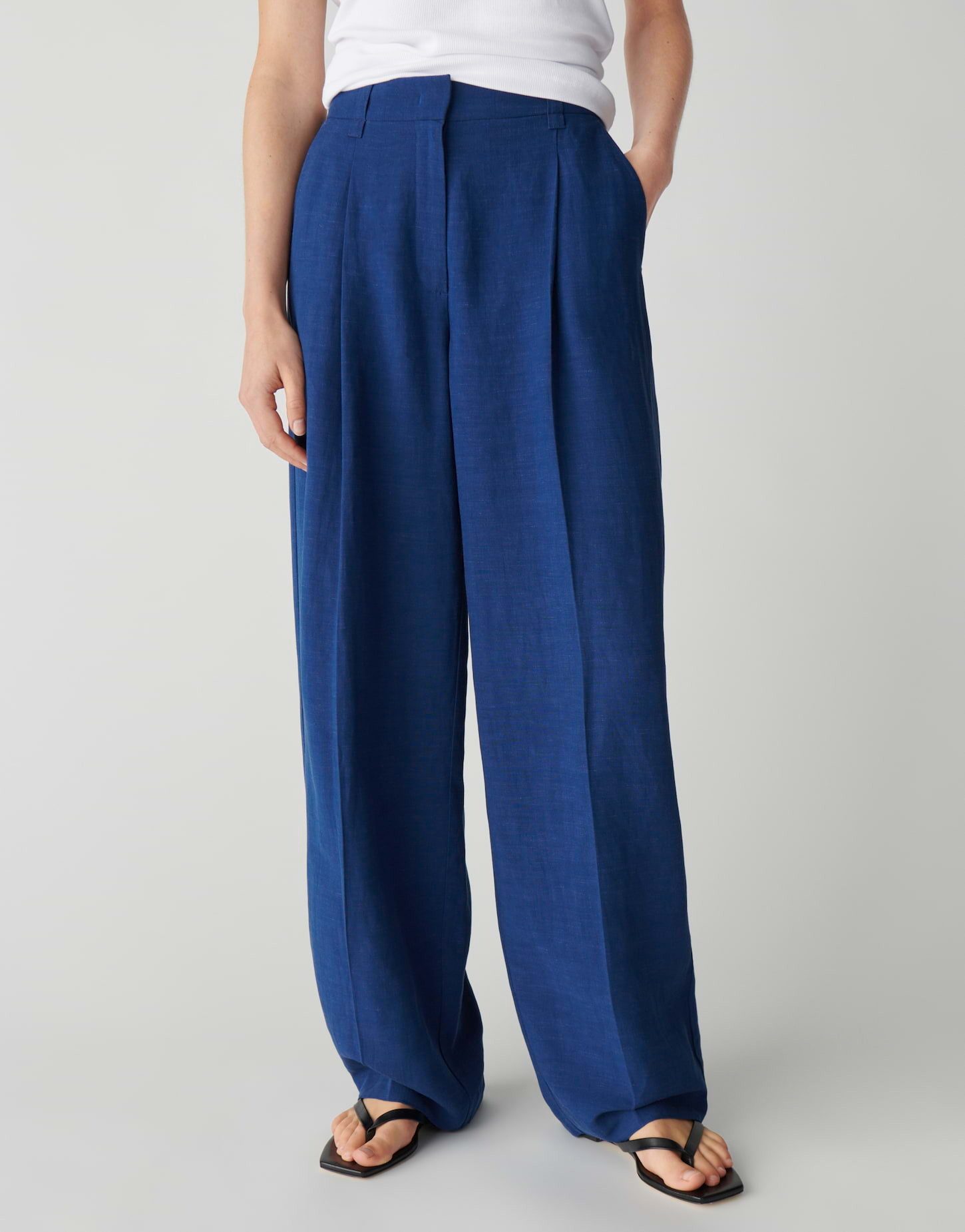 OPUS PANTS Bundfaltenhose Moira bloom aus weicher Webware mit Leinenstruktur Praktische Taschen runden den entspannten Look ab
