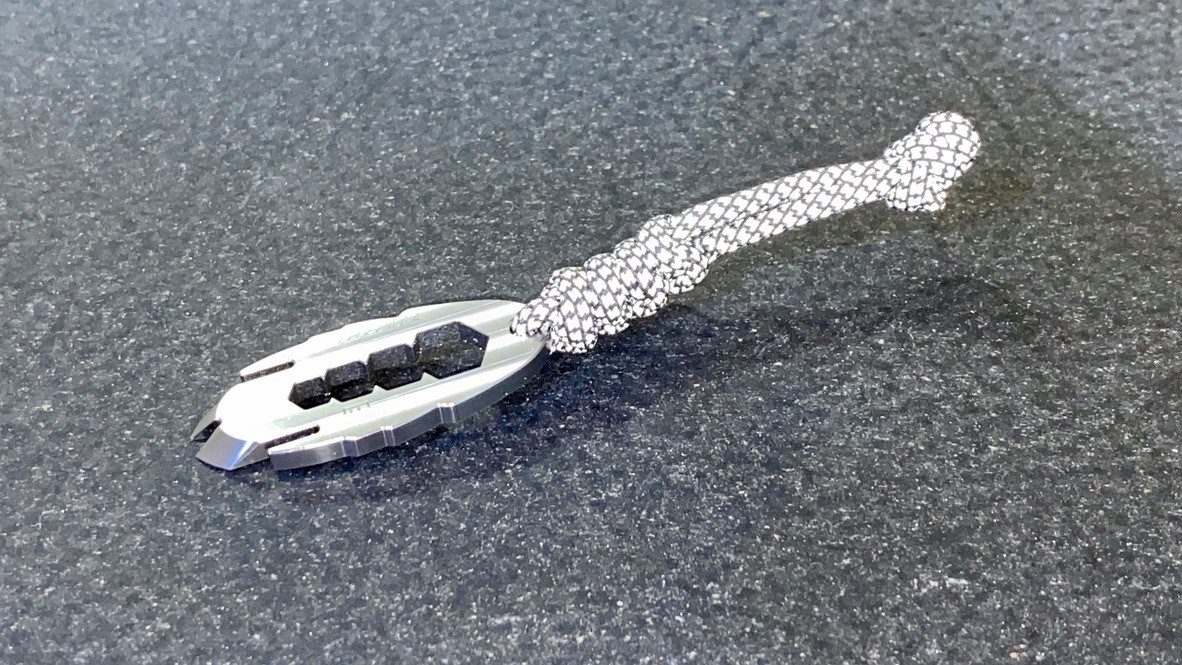 Titaner Multitool iFish Wrench mit Super Illu Lanyard, (1 St)