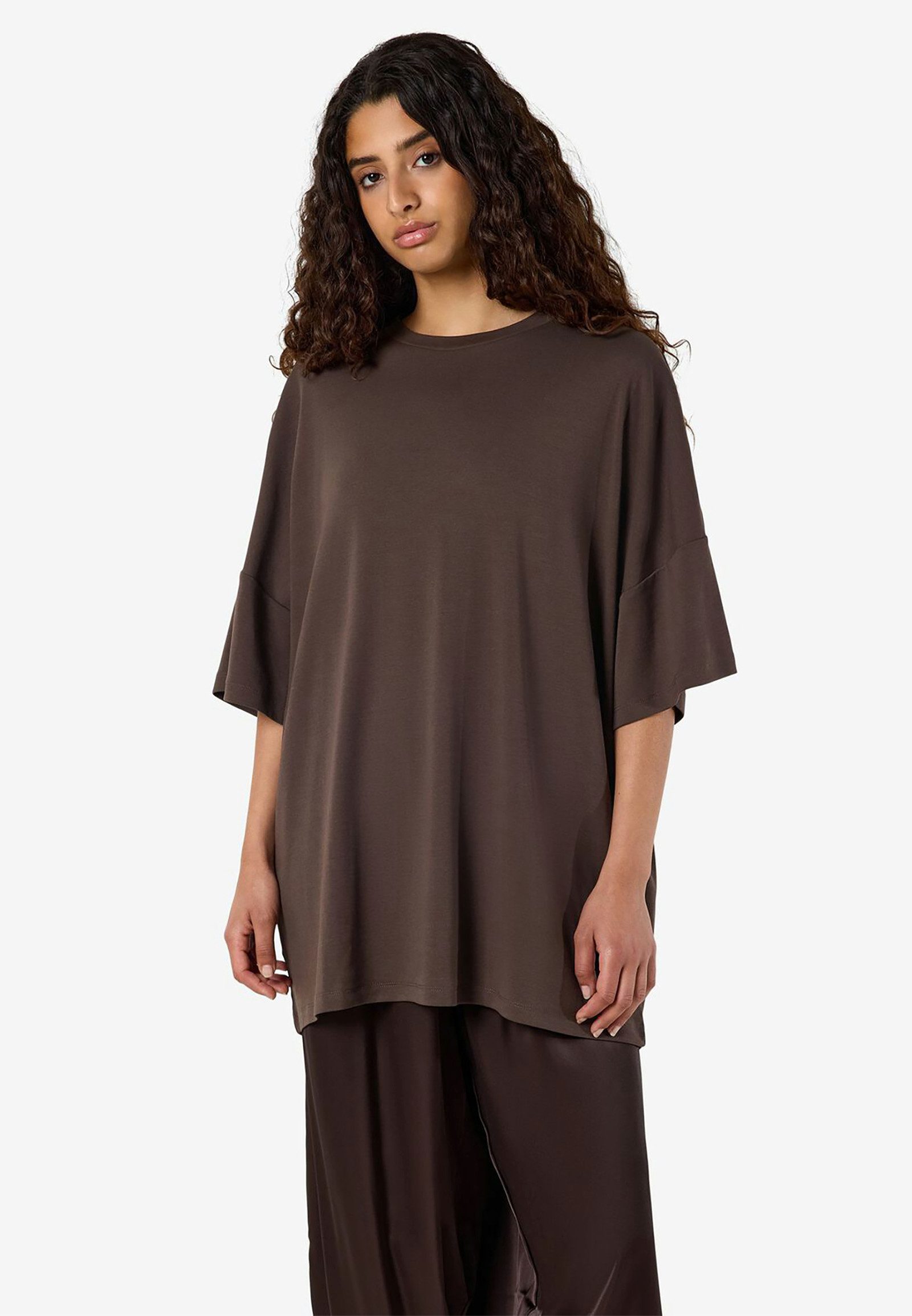 Noisy may T-Shirt Lockeres Design mit Rundhals und kurzen Ärmeln für Damen (1-tlg) Baumwolle Loose Fit Rundhals Halbe Ärmel Einfarbig Pull On