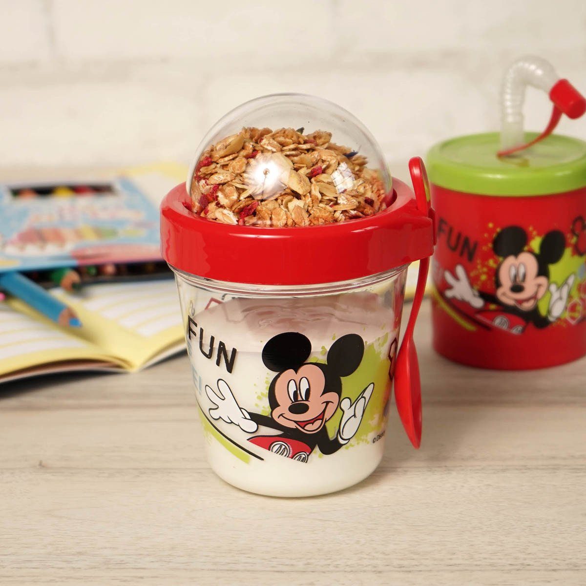 Geda Labels GmbH Lunchbox Mickey, Tritan, (1-tlg), Rot, 10x10x15cm, mit Löffel